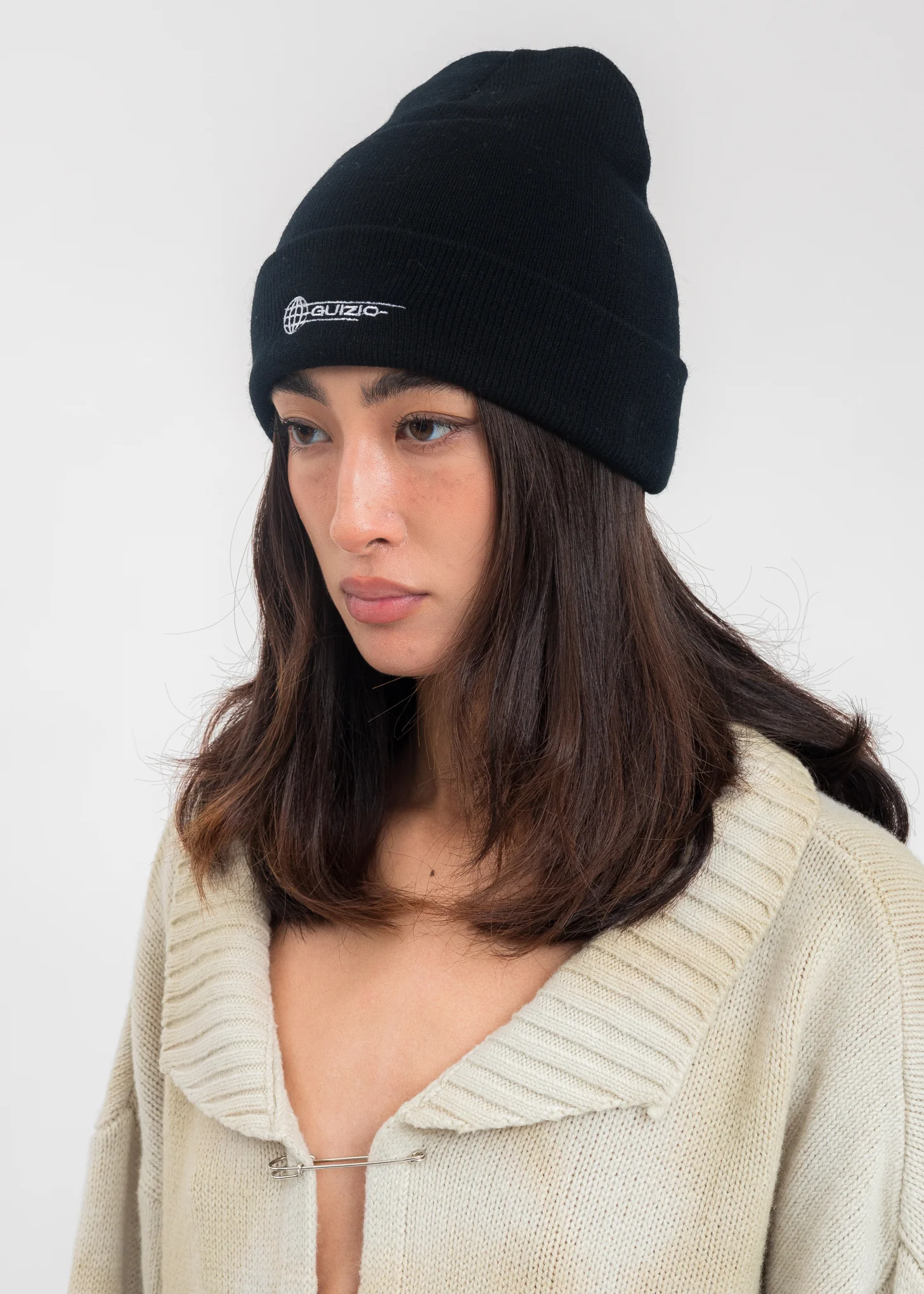Black Guizio Logo Beanie - Image 3