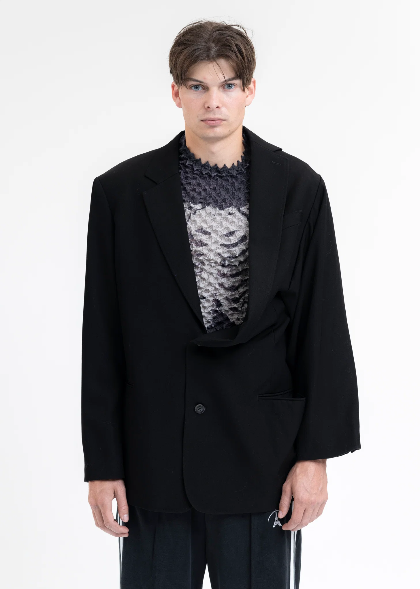 BLACK HALF LOOSE TAILORED JACKET