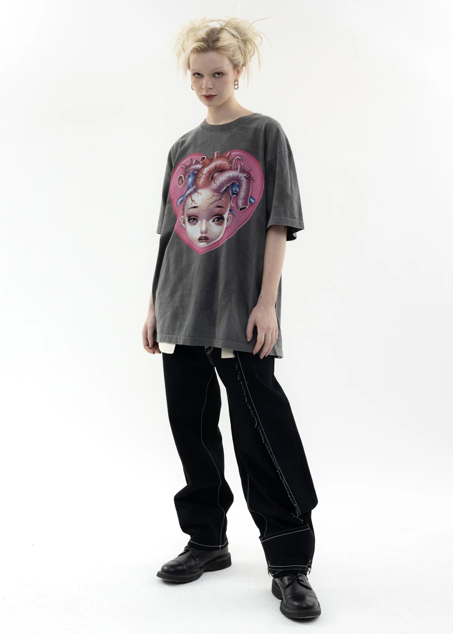 Black Hand Dyed T-Shirt - I HEART U Artwork by TREVOR BROWN - Image 5