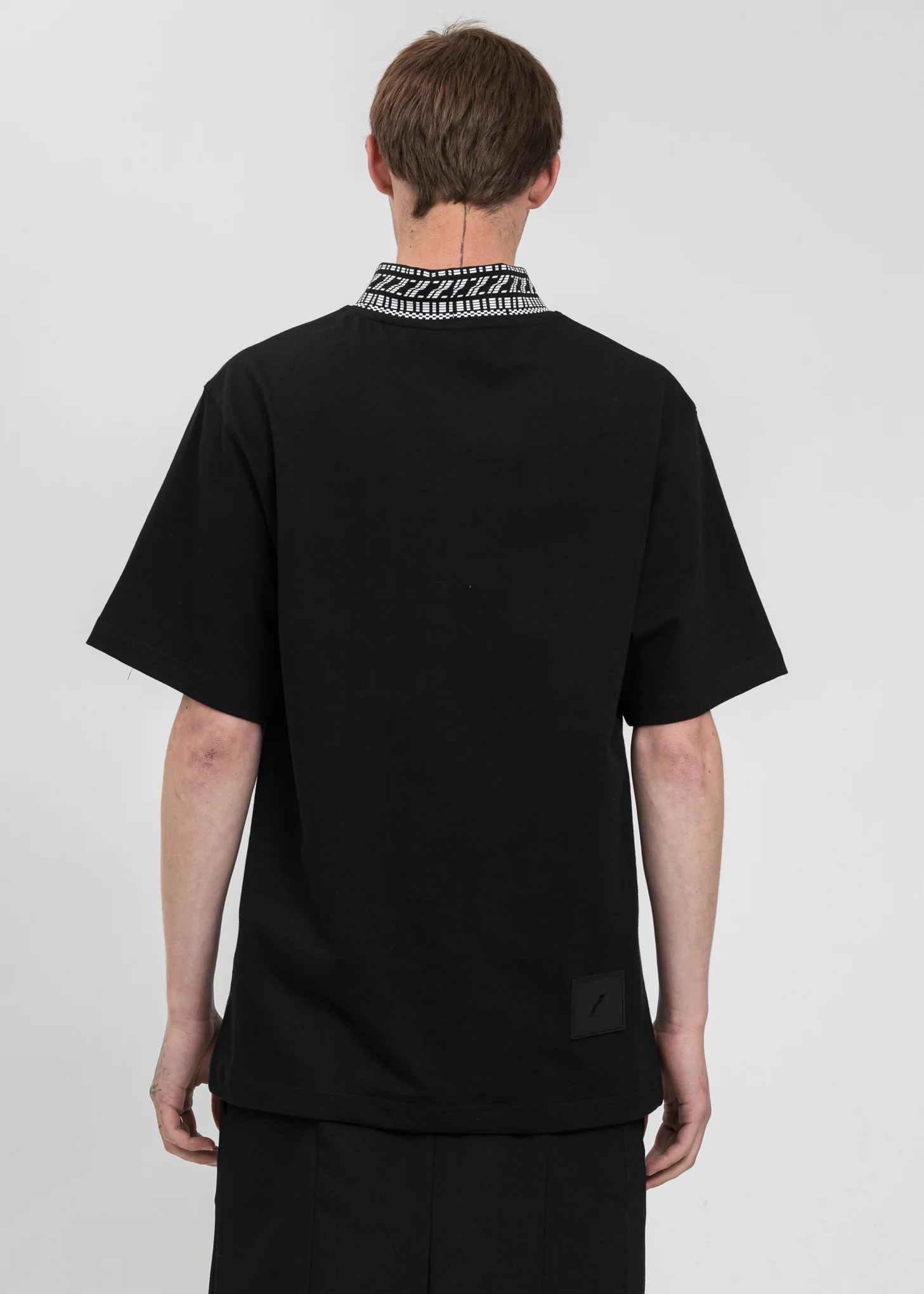 Black High Neck Logo 1/2 T-Shirt - Image 4