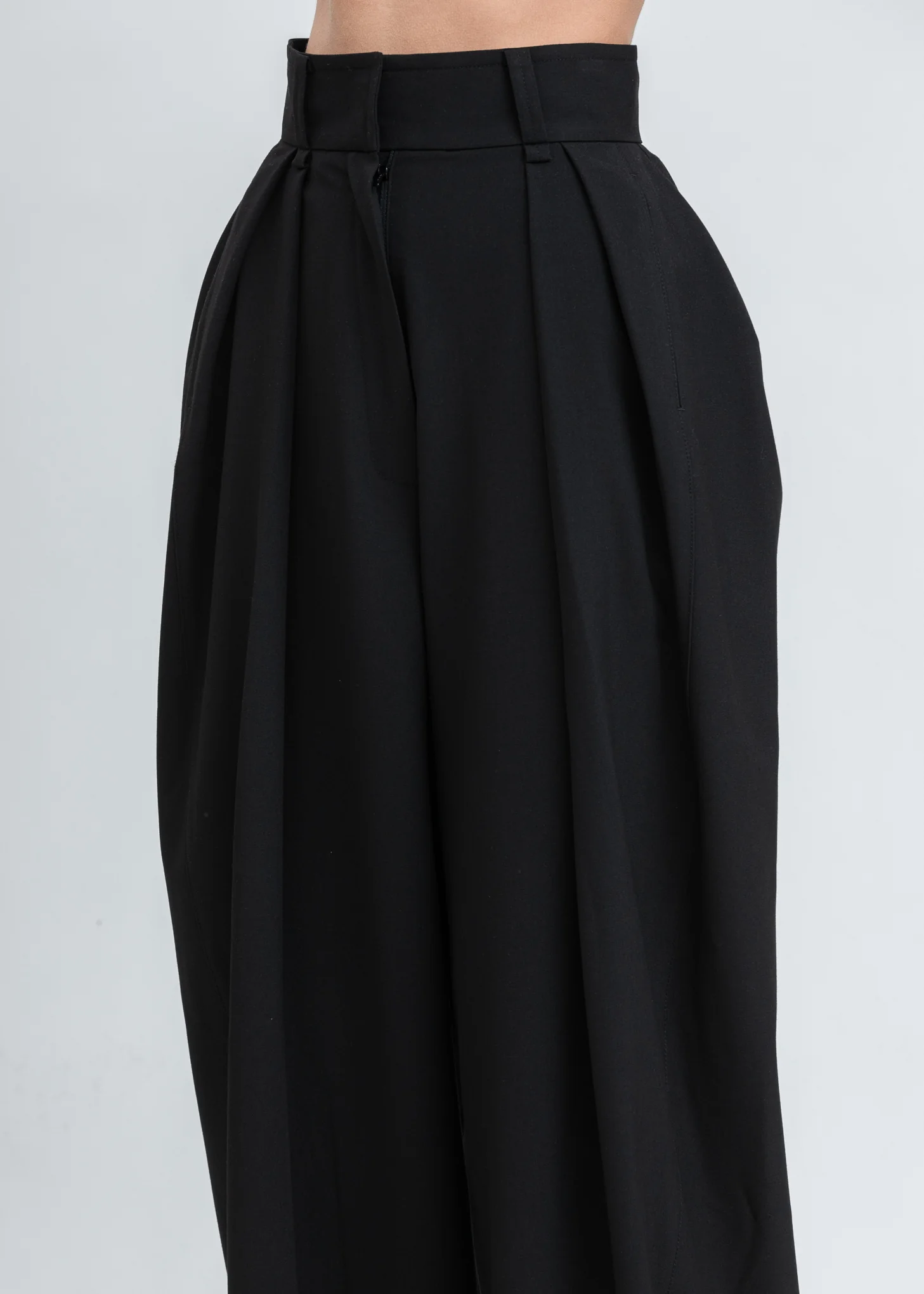 Black High Waist Tapered Trousers - Image 4