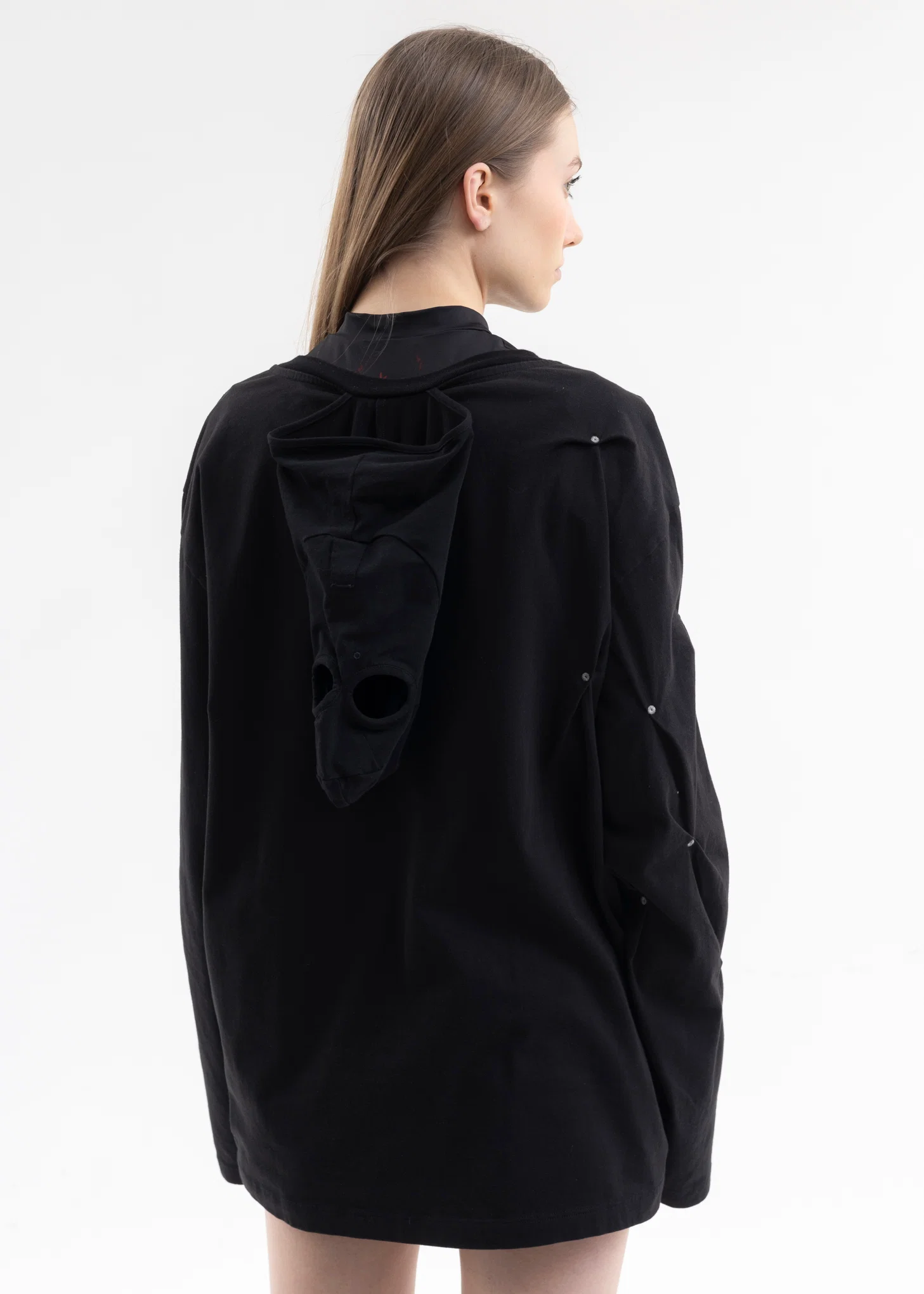 BLACK HOODED LONG SLEEVE T-SHIRT - Image 4