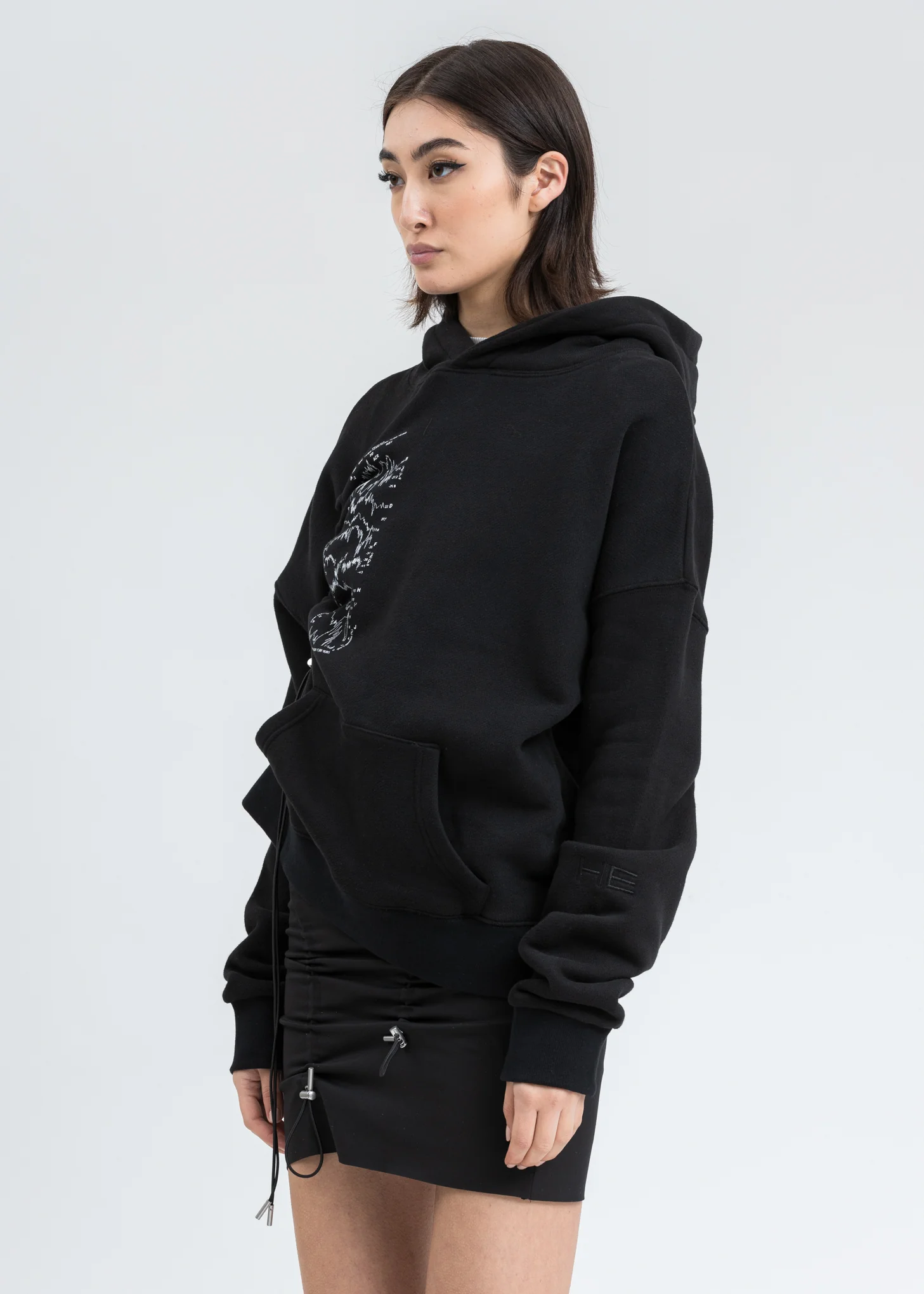 Black Hoodie w Drawstring - Image 3