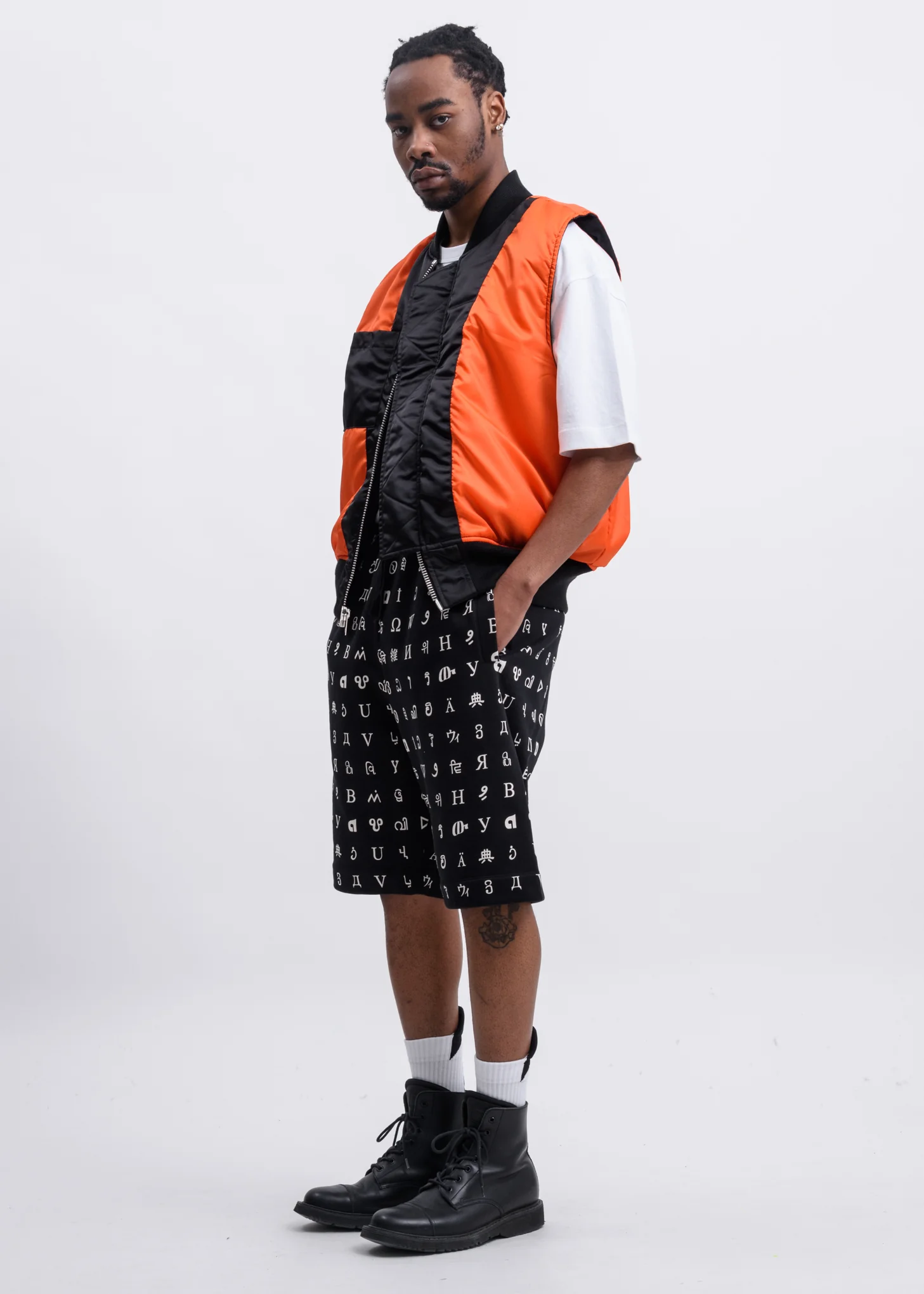 Black Horizon Vest - Image 10