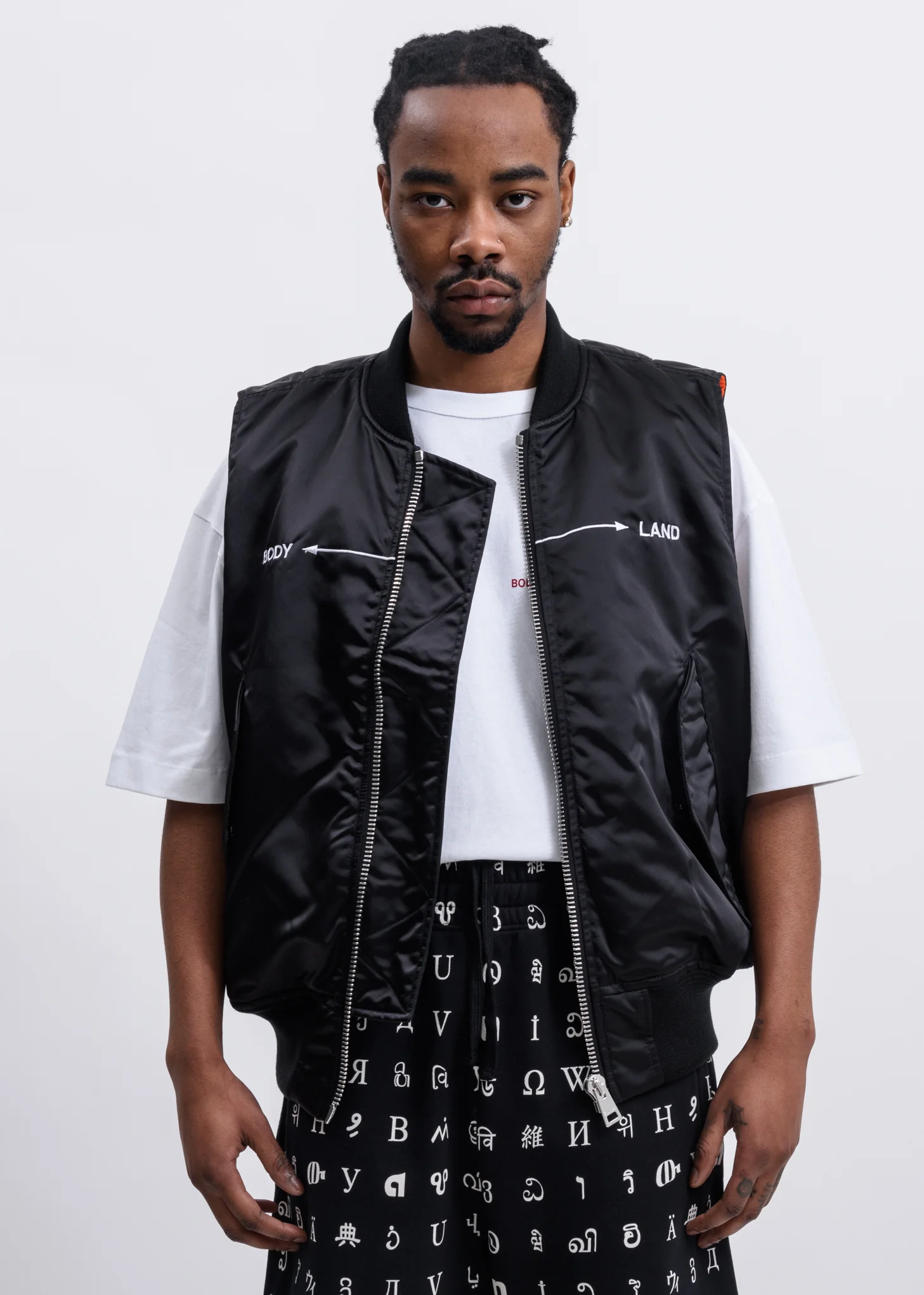 Black Horizon Vest - Image 7