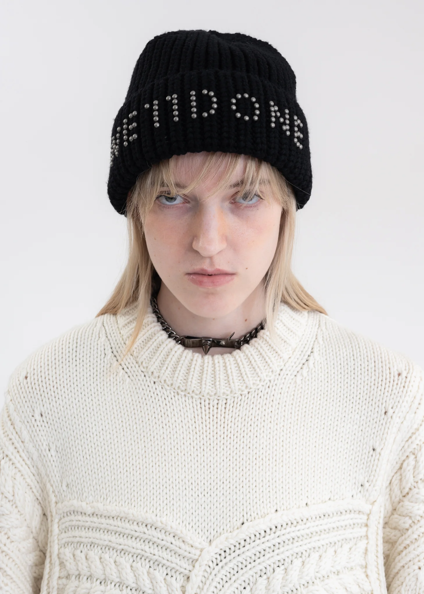 BLACK HOTFIX IRON ON MERINO WOOL BEANIE