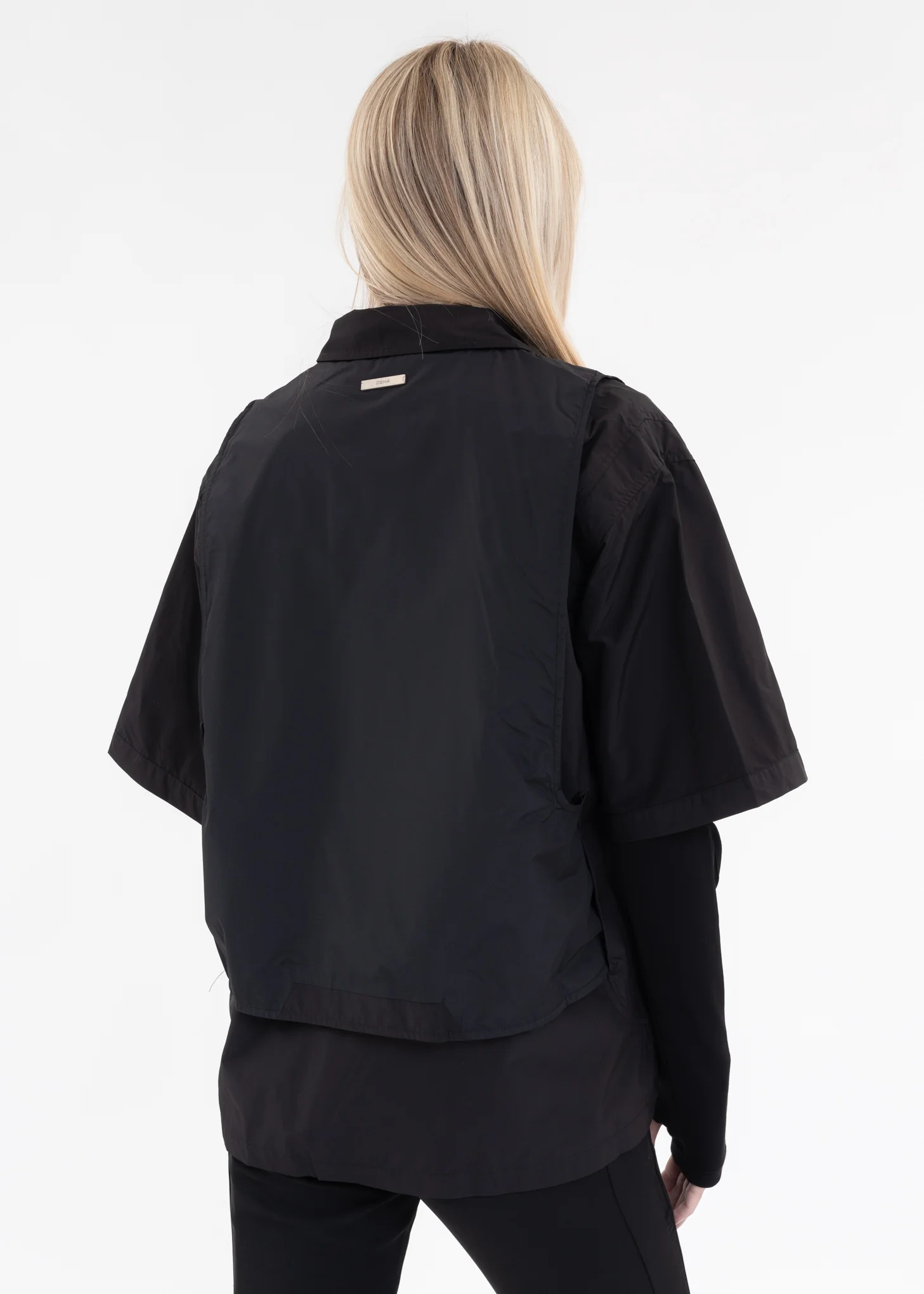 Black Intervein Layered Short-Sleeve Shirt - Image 2