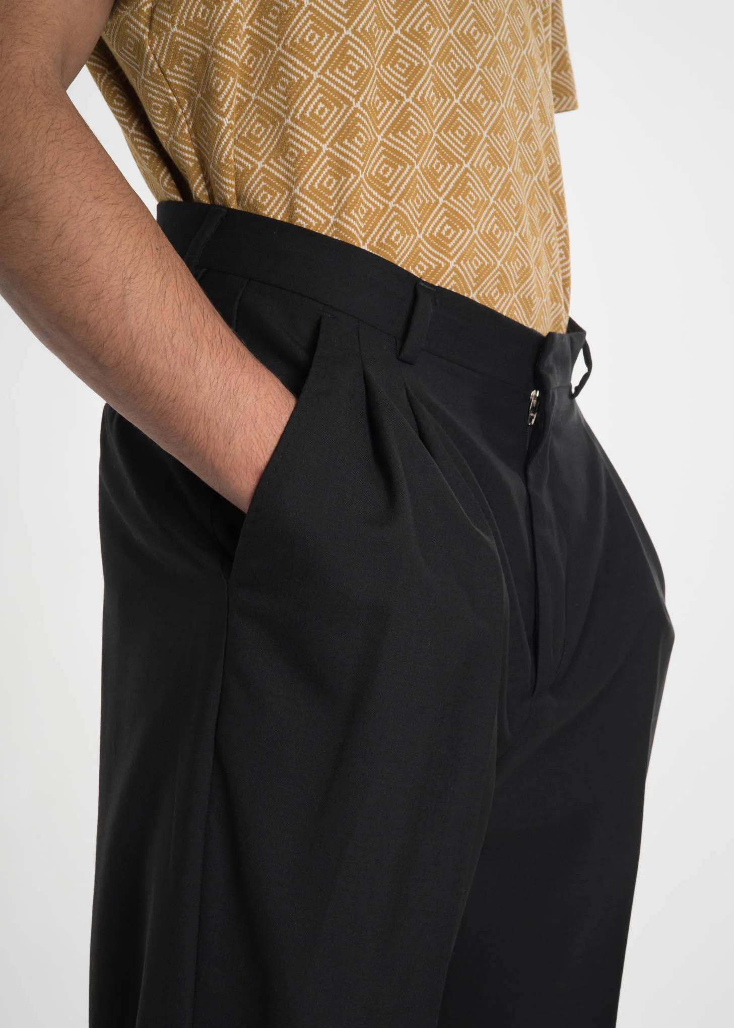 Black Jay Pleated Trousers - Image 5