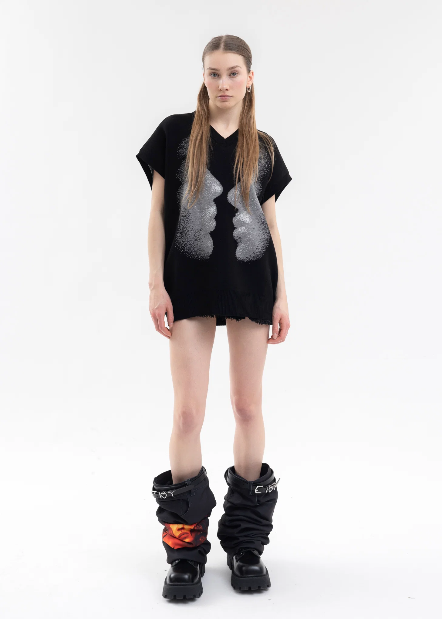 BLACK KISS KNIT VEST - Image 5