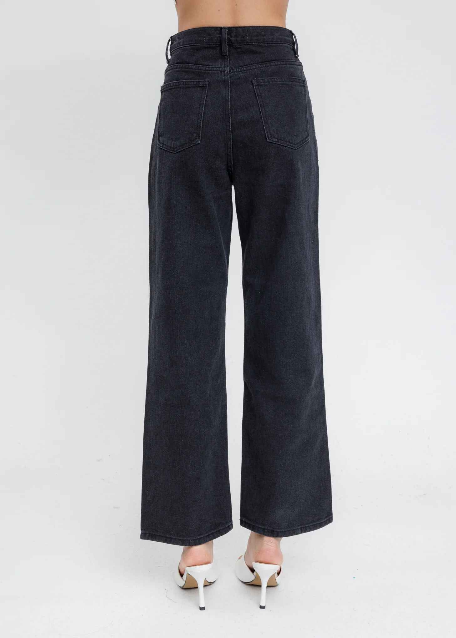 Black Label Wide Fit Jeans - Image 3