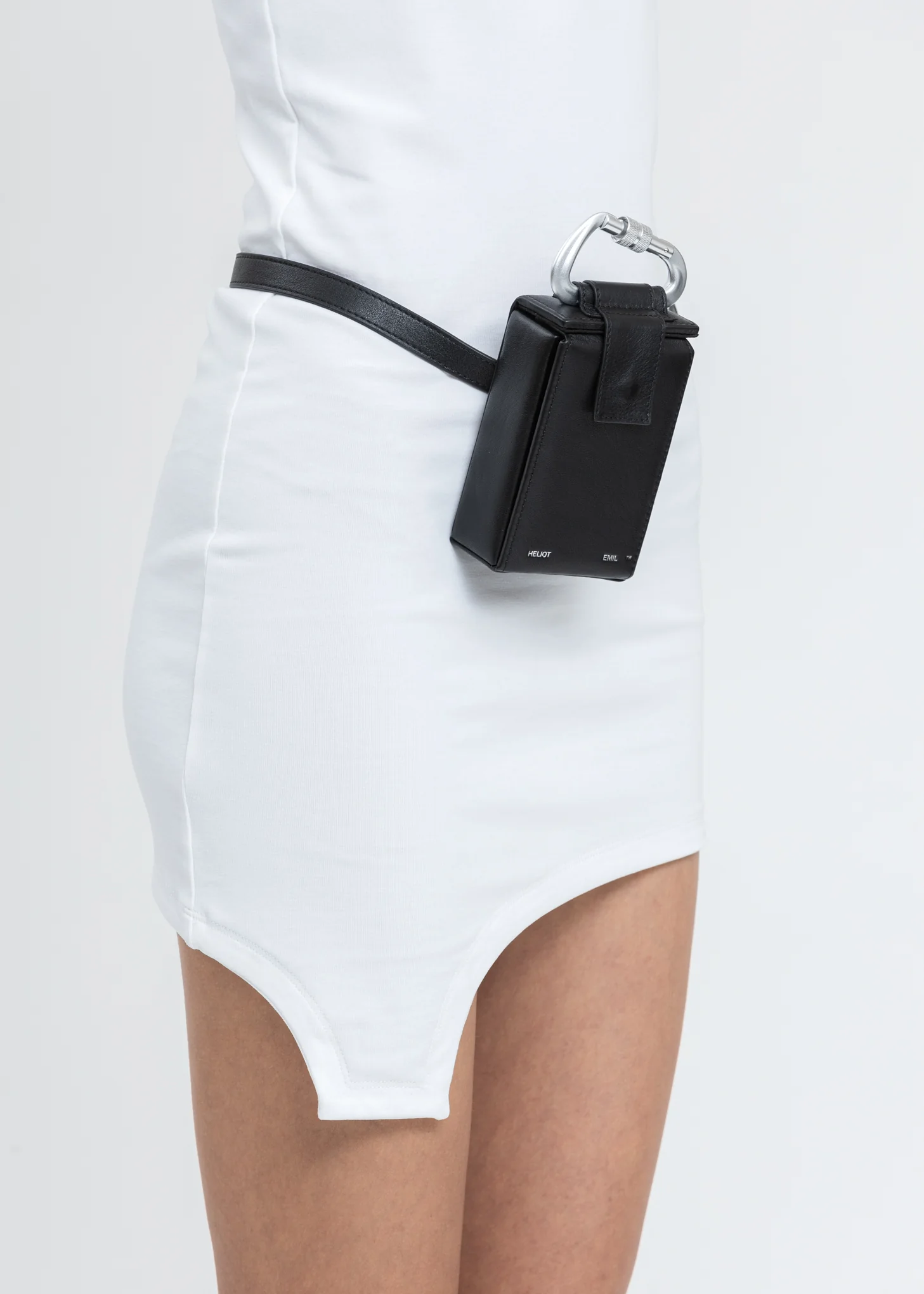 Black Leather Belt With Small Box Bag - Image 9