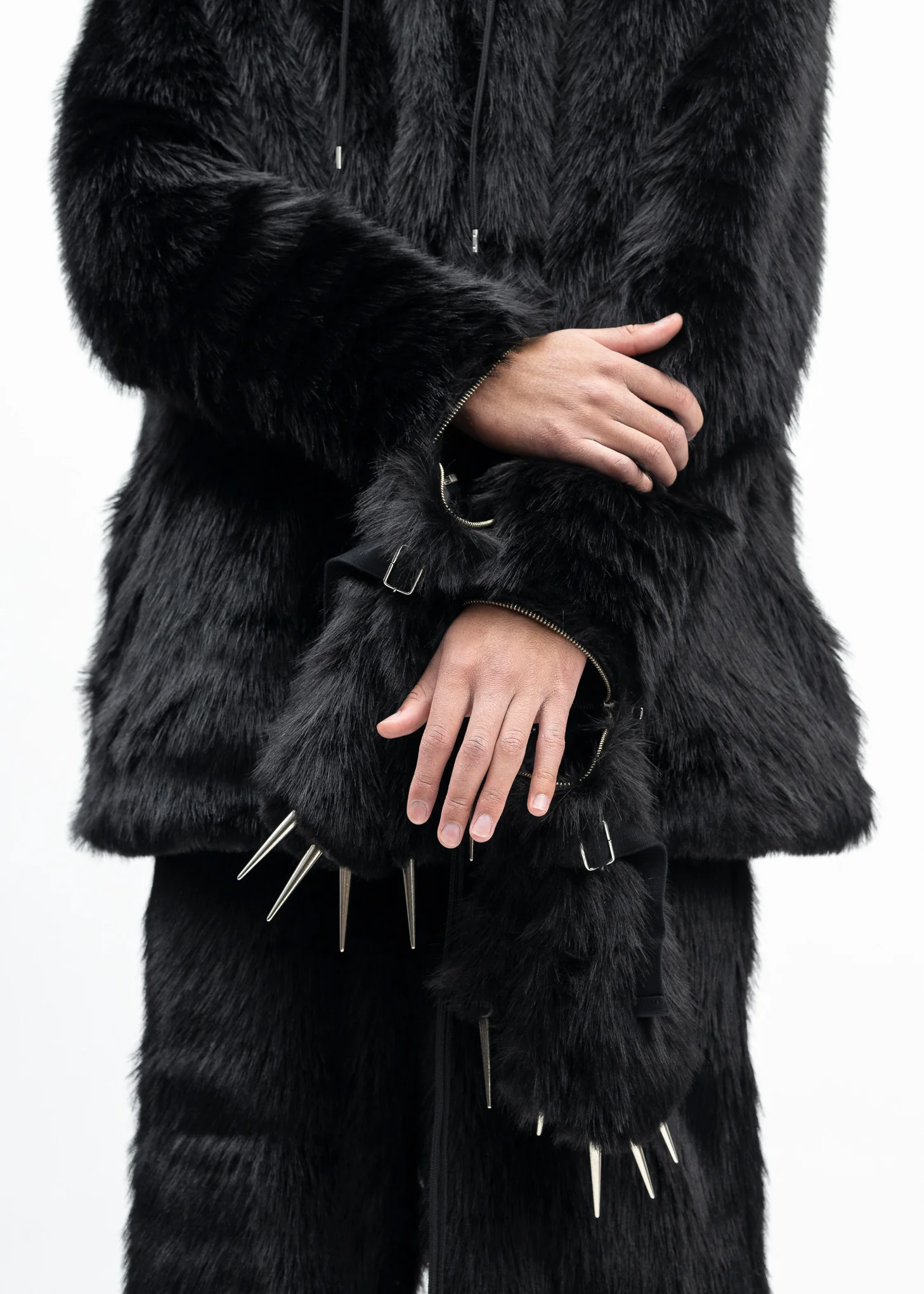 BLACK FAUX-FUR DEVIL JACKET - Image 2
