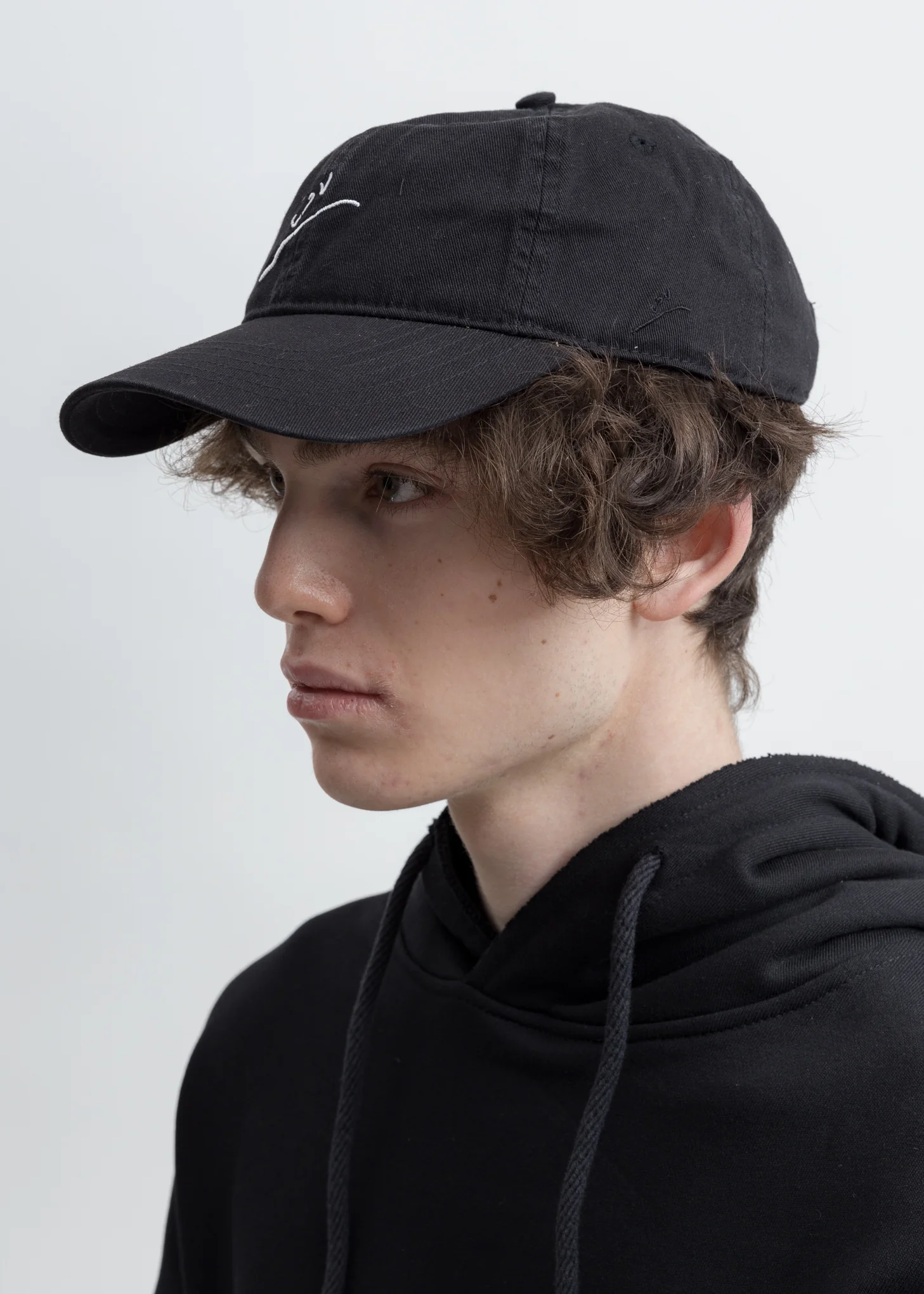Black  ‘Linellae’  Cap - Image 3