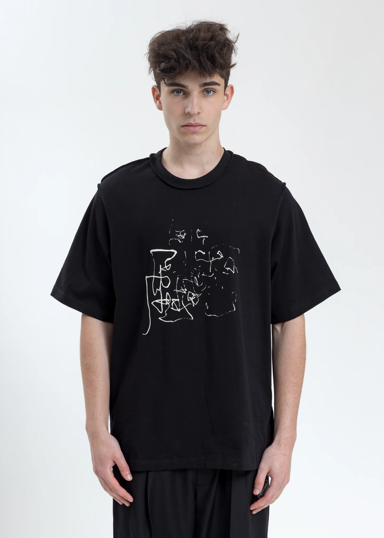 Black "Linellae PT.1" T-Shirt