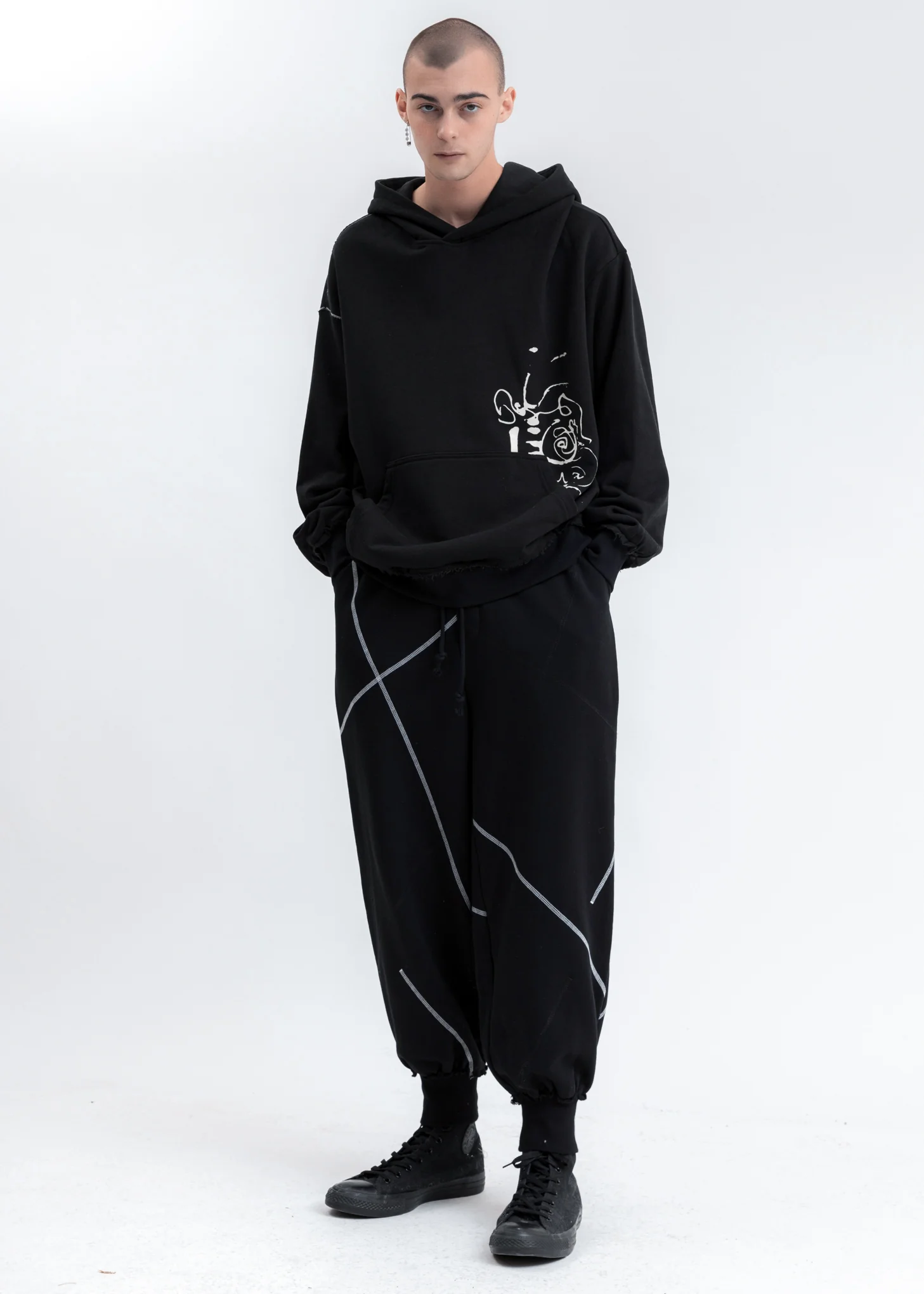 Black â€˜LINELLAE PT. 5â€™ Hoodie - Image 7
