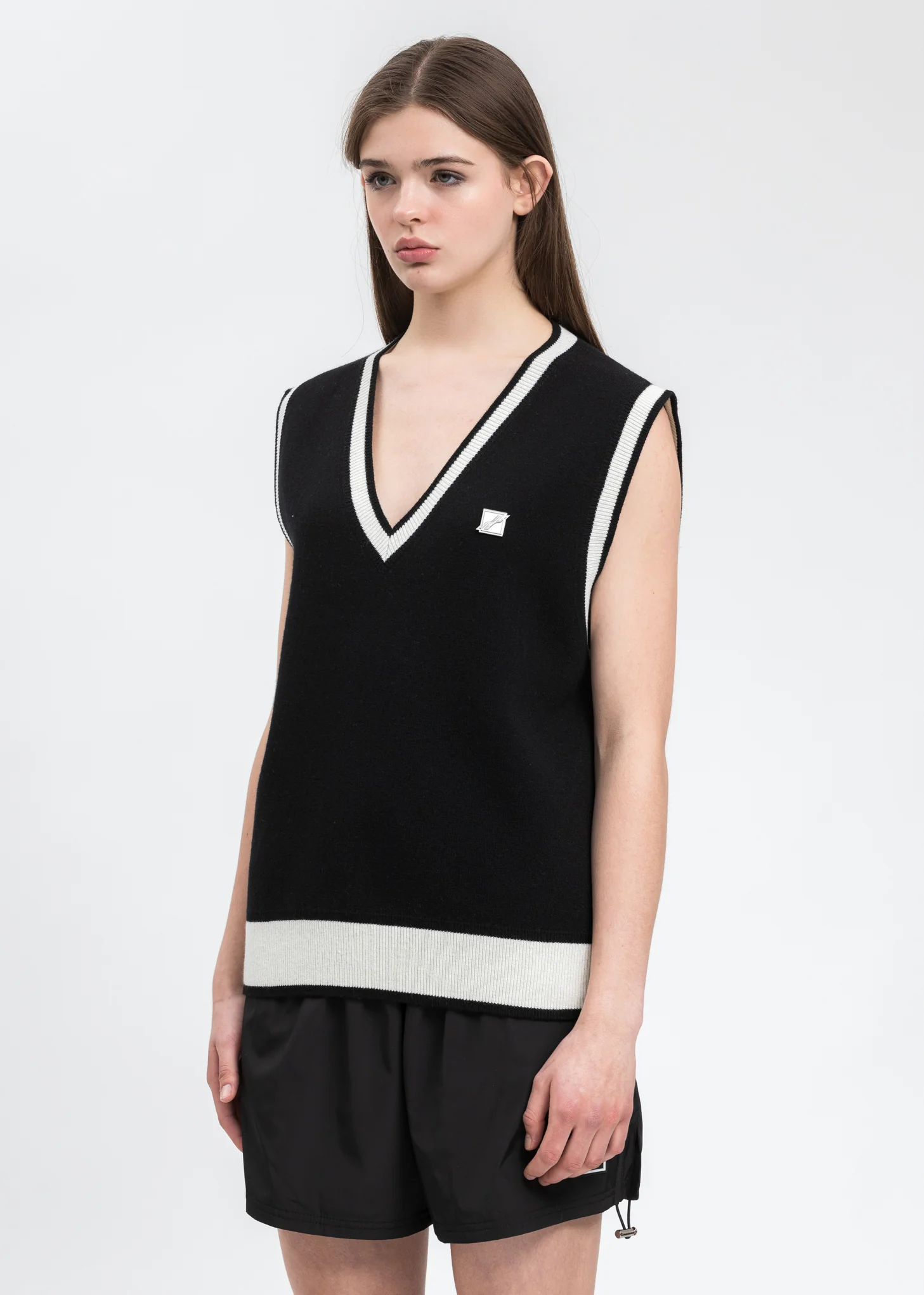 Black Logo Metal Detail Knit Vest - Image 2