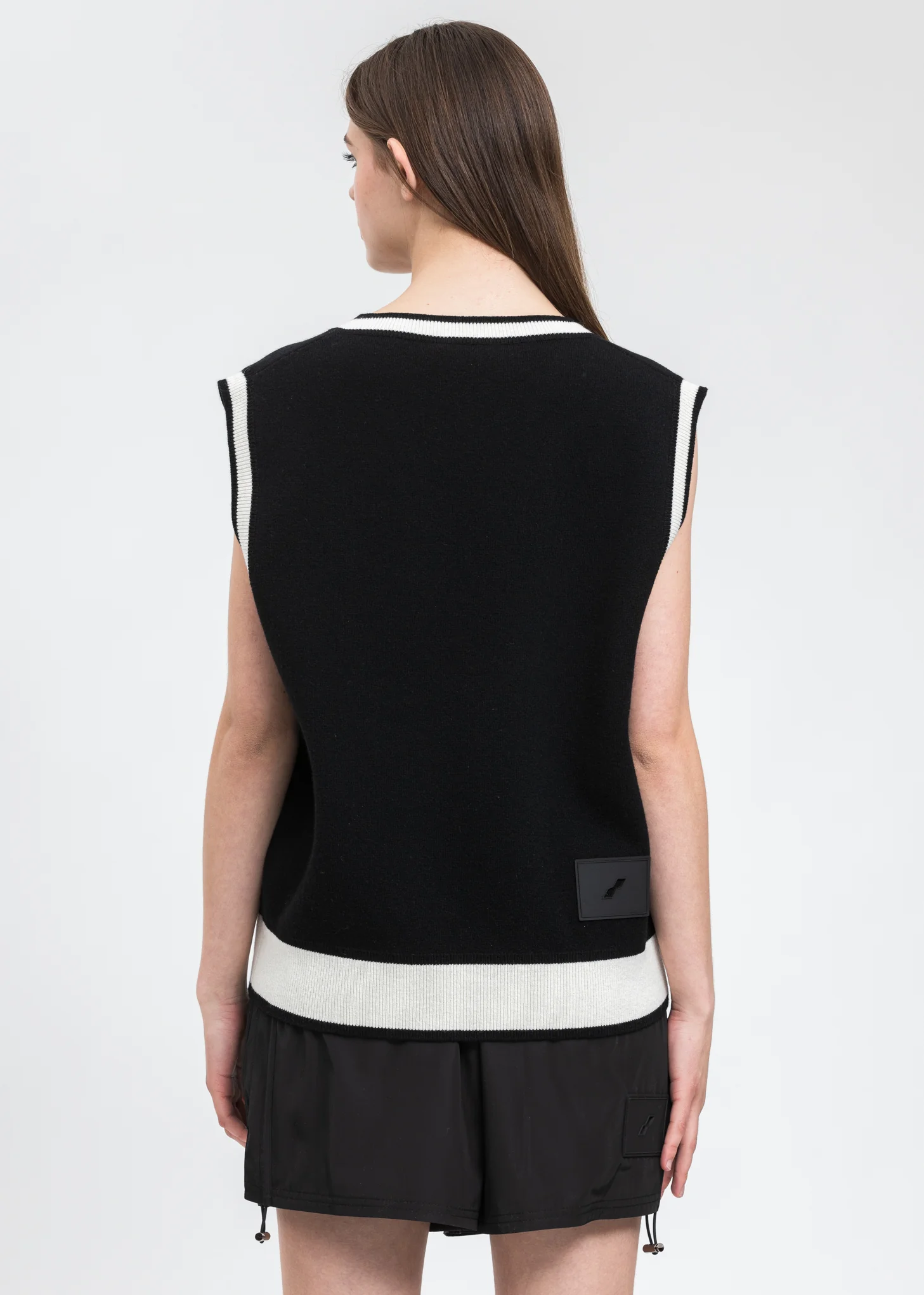 Black Logo Metal Detail Knit Vest - Image 4