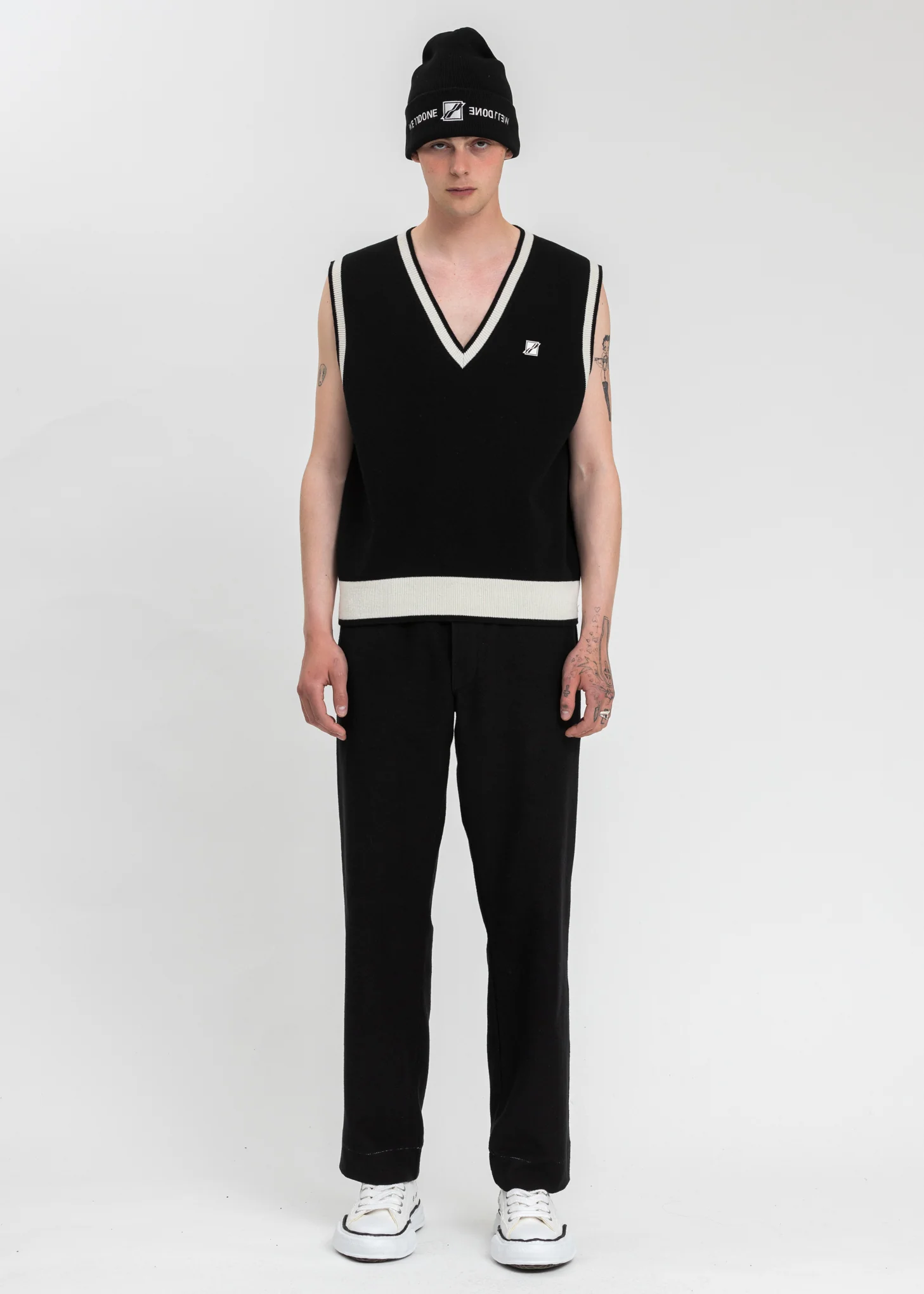 Black Logo Metal Detail Knit Vest - Image 6