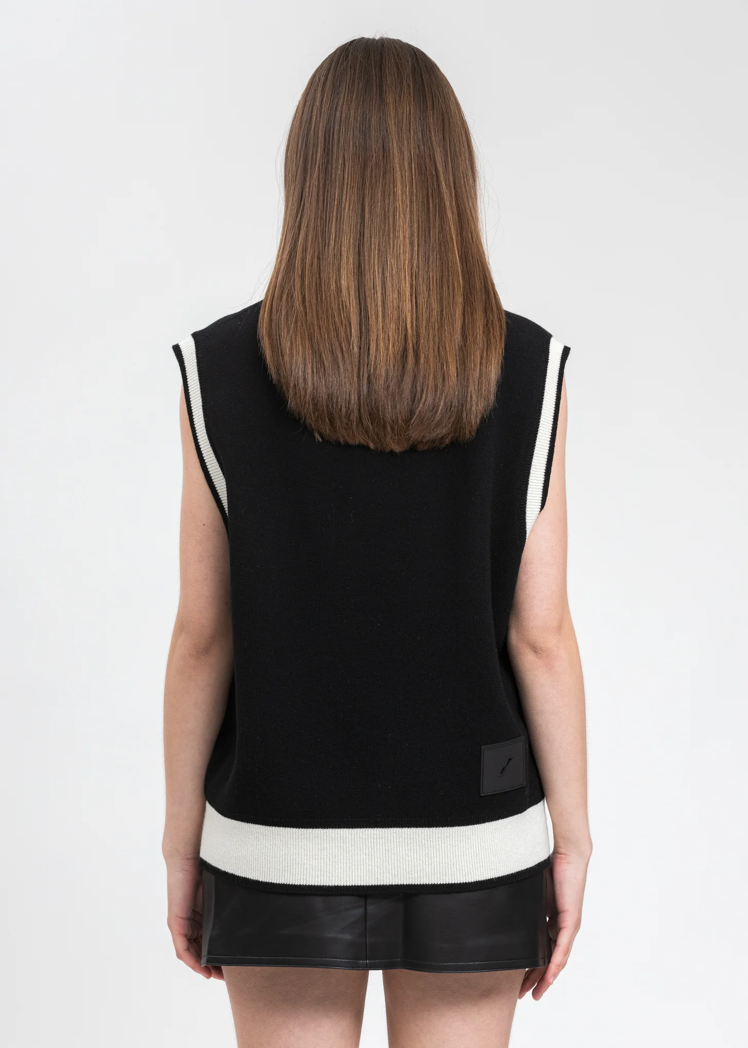 Black Logo Patched Square Neck Vest - Image 4