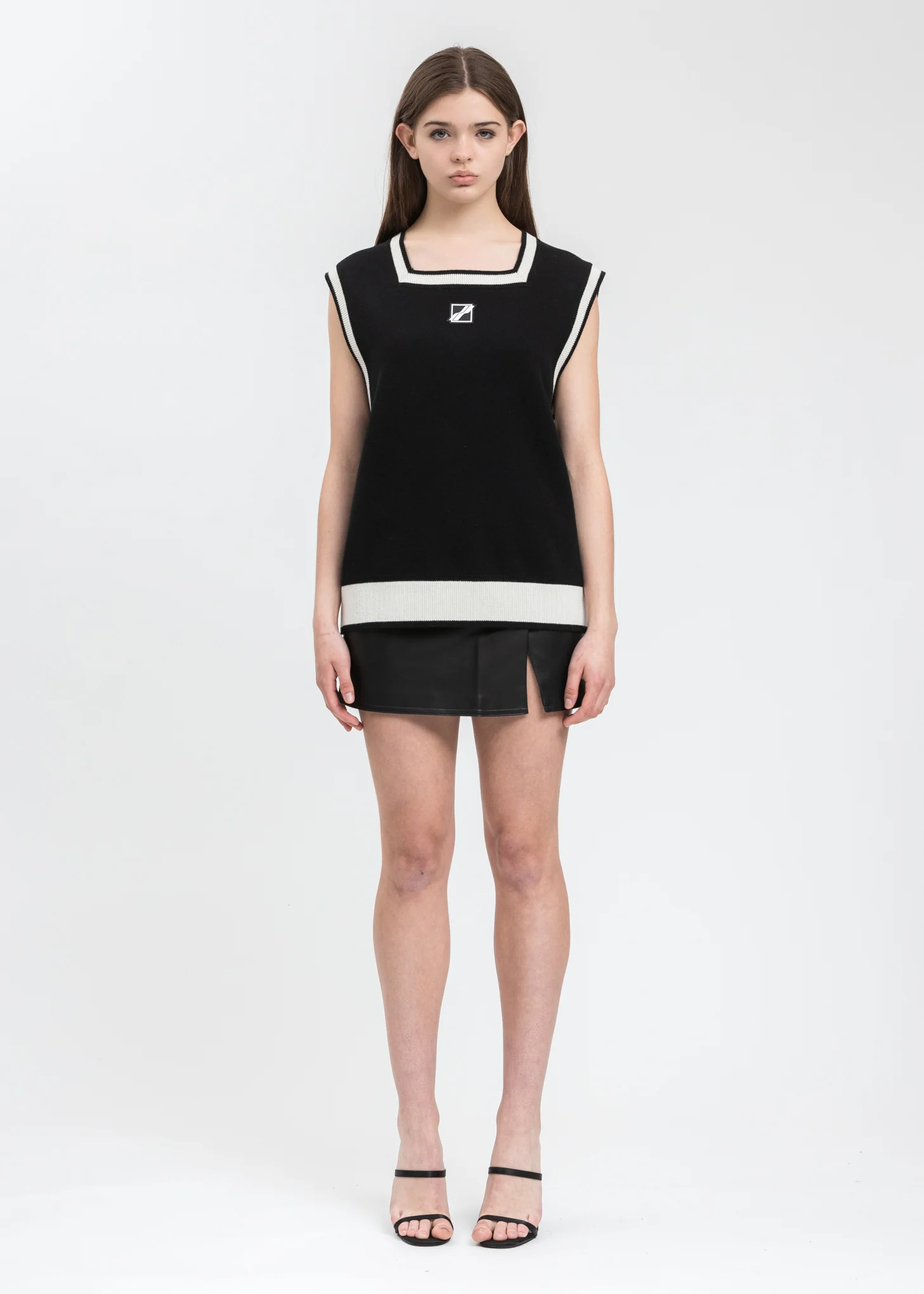 Black Logo Patched Square Neck Vest - Image 5