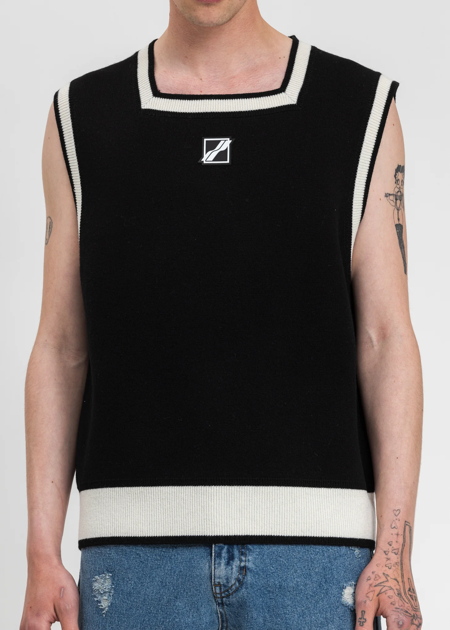 Black Logo Patched Square Neck Vest - Image 4