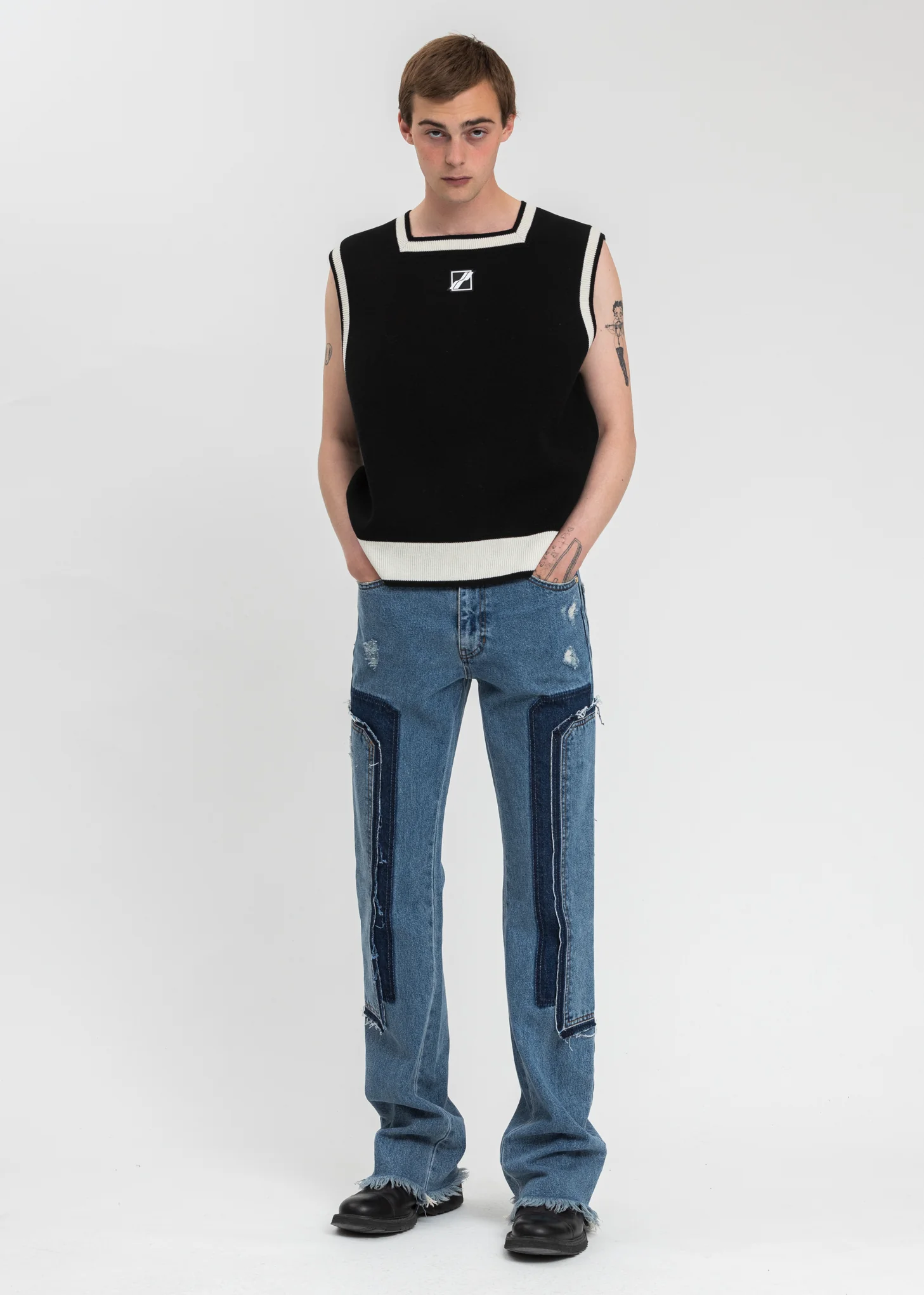 Black Logo Patched Square Neck Vest - Image 5