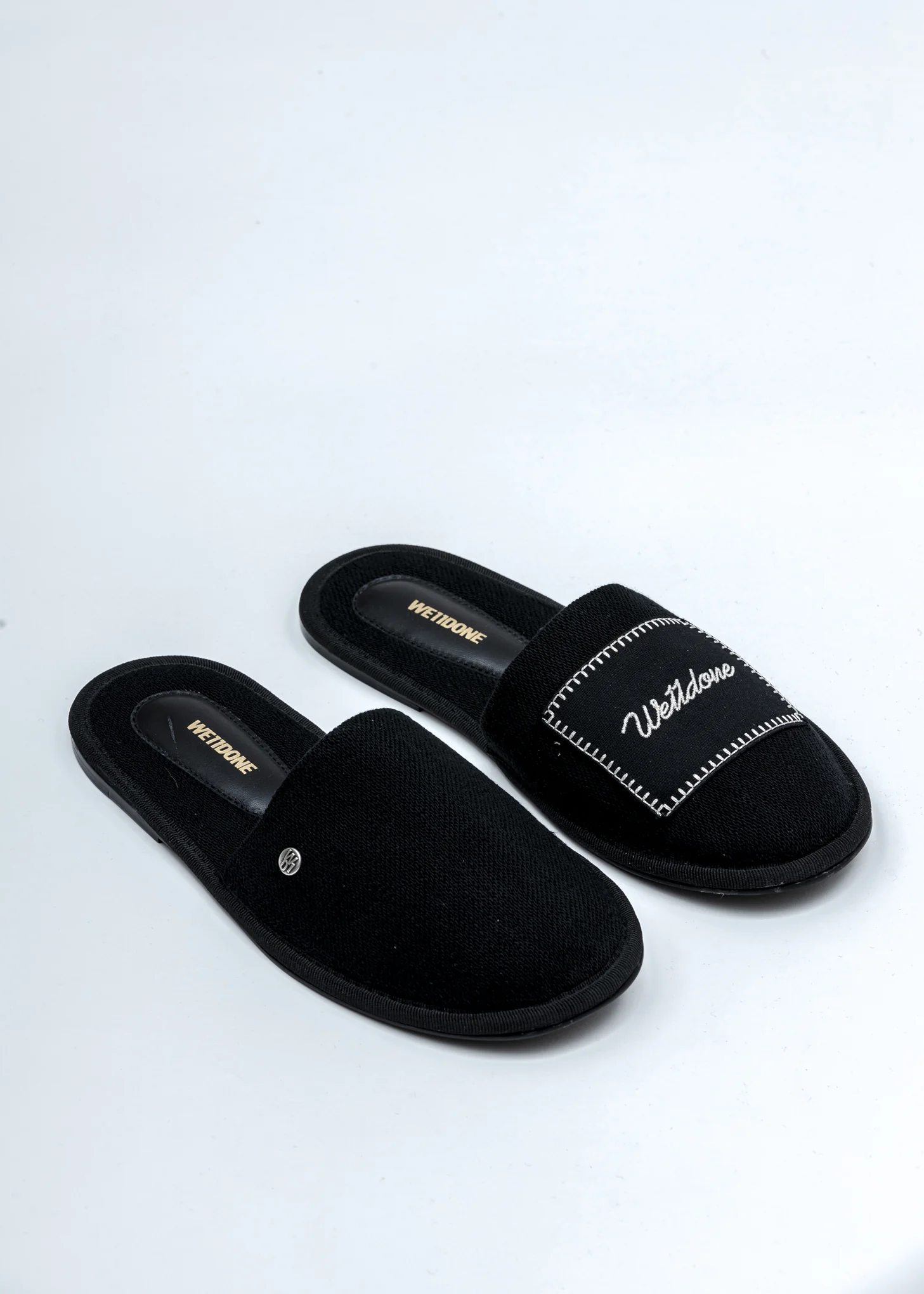 Black Logo Wappen Mules