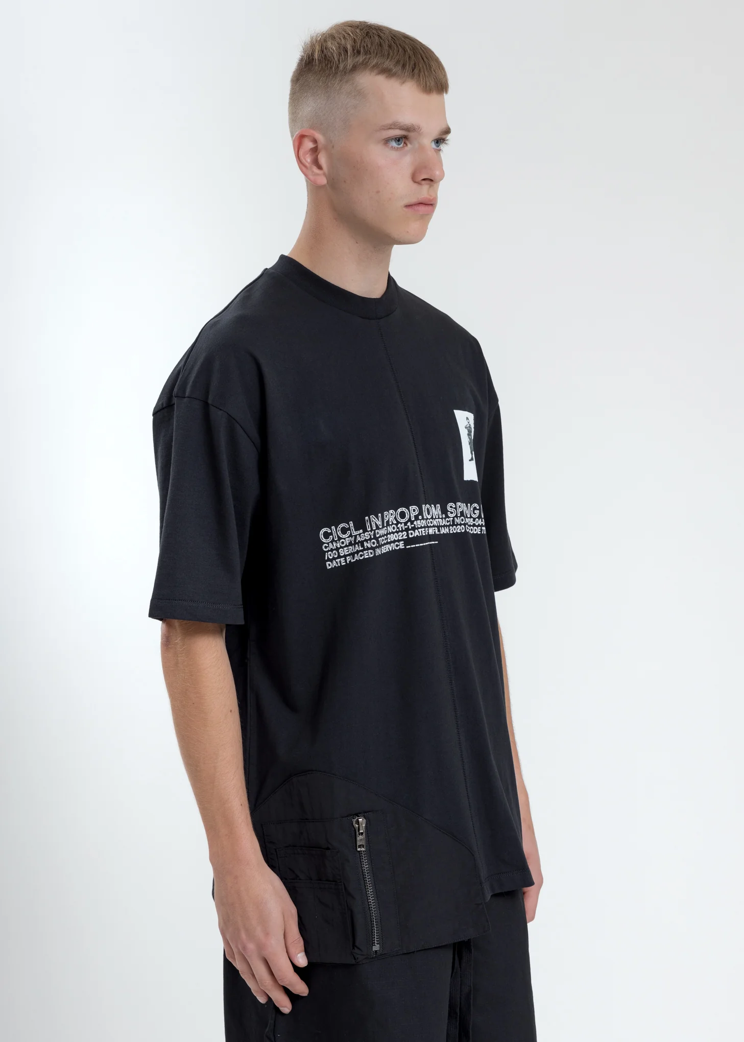 Black Loose Fit T-Shirt With Nylon Pocket - Image 2