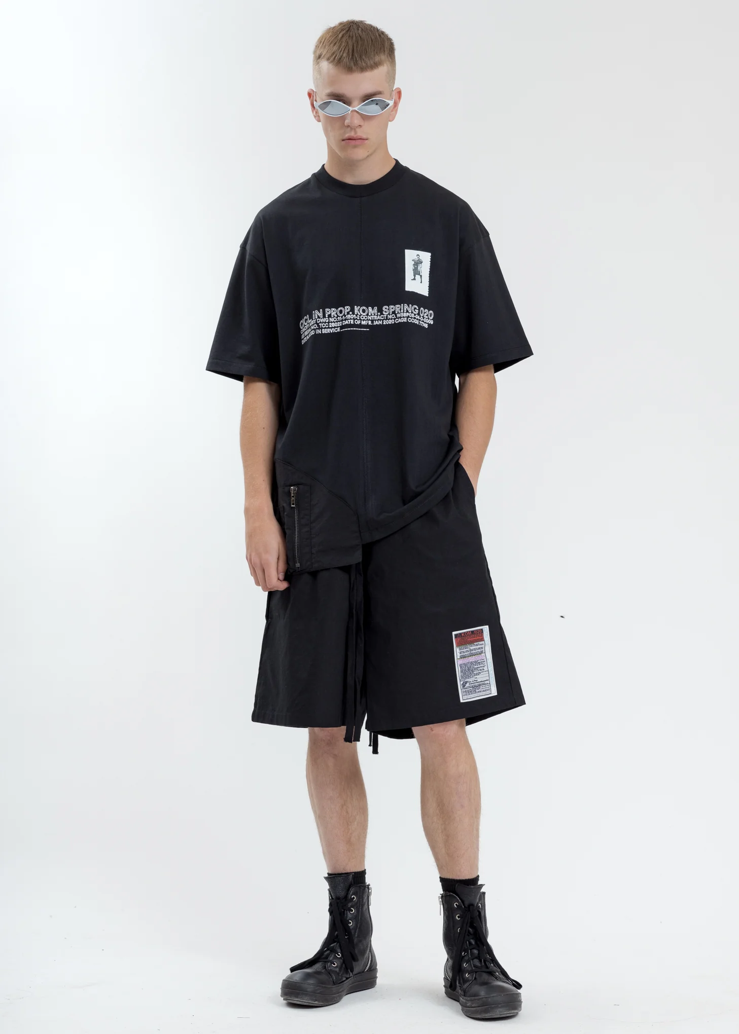 Black Loose Fit T-Shirt With Nylon Pocket - Image 6