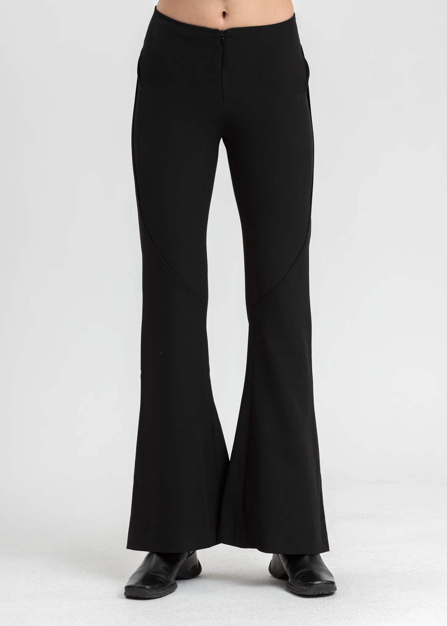 Black Lotus Pant - Image 3