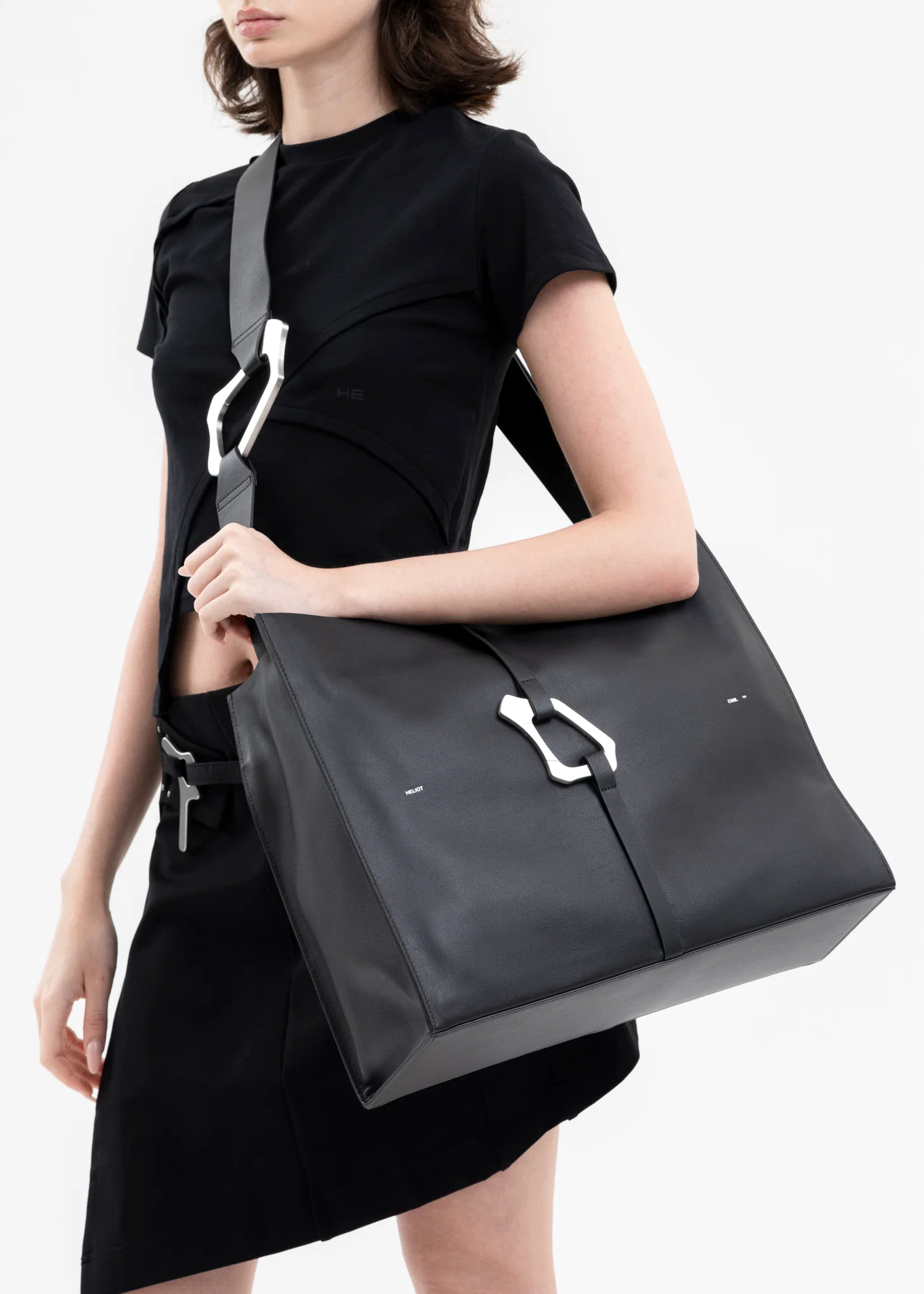 BLACK LUCULENT TOTE BAG - Image 2