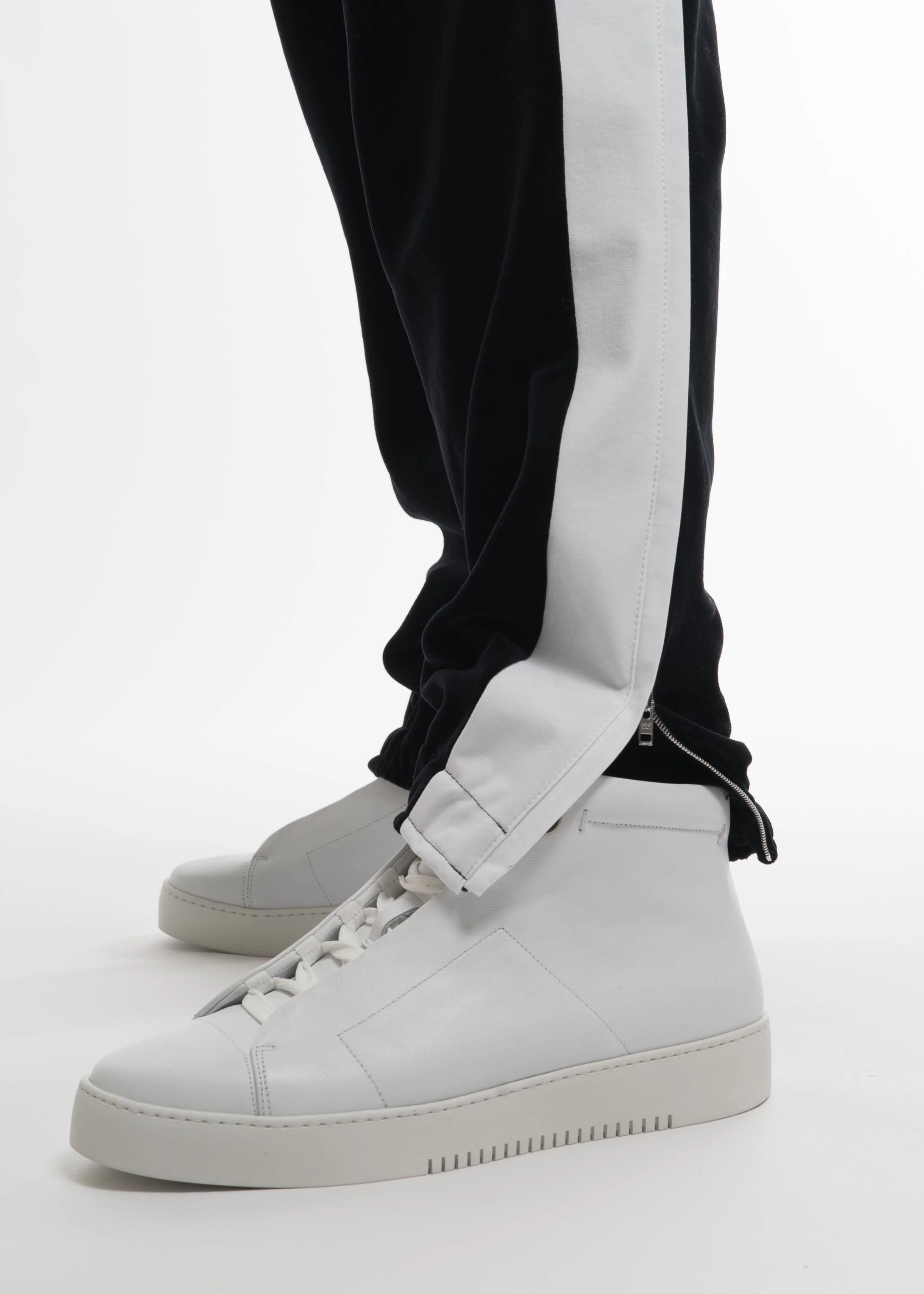 Black Lux Jogger - Image 5