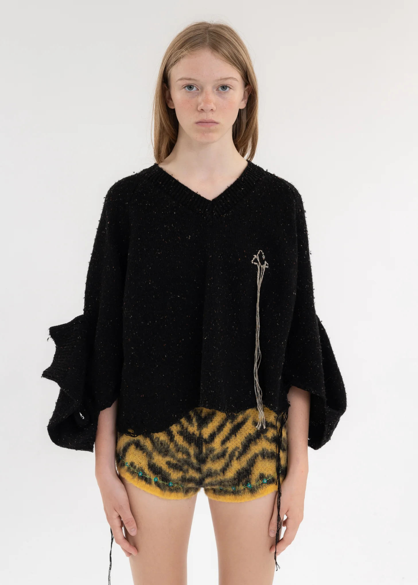 Black MAGNET ATTACHED KNIT PULLOVER - Image 3