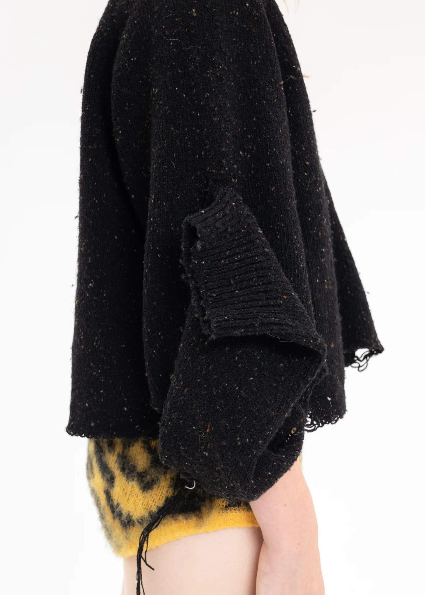 Black MAGNET ATTACHED KNIT PULLOVER - Image 5