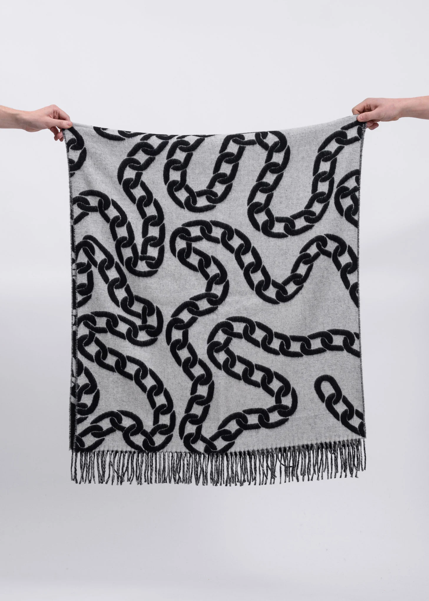 Black Magnolia Chainz Scarf - Image 2