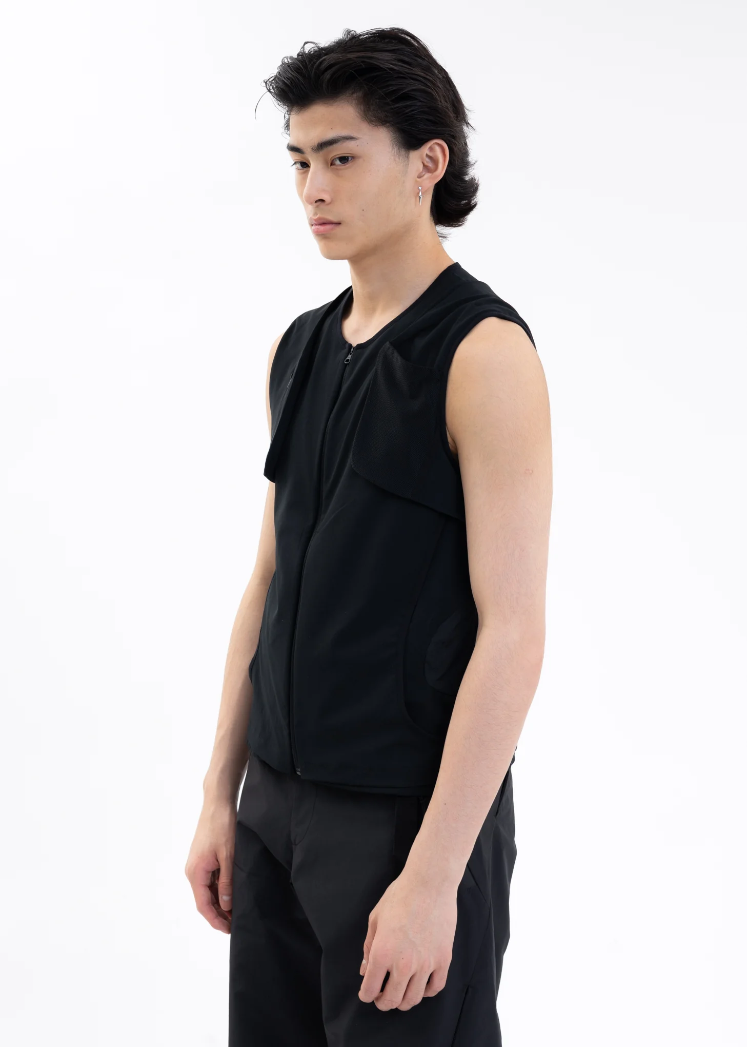 Black MARATHON VEST - Image 4