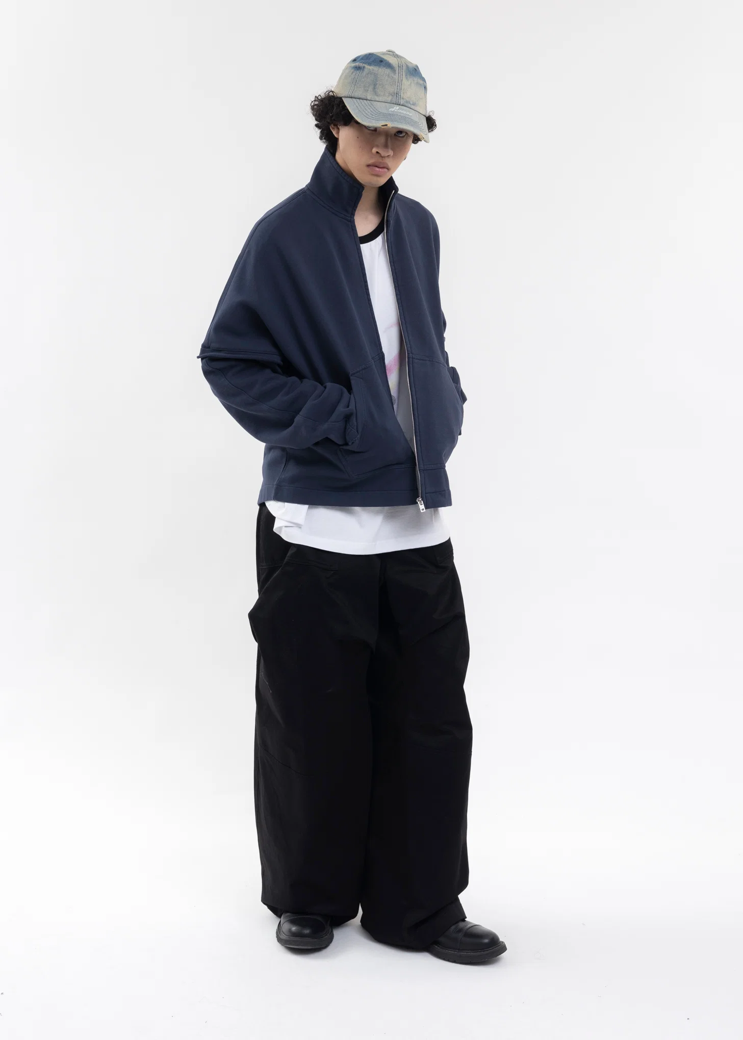 BLACK MENS SOLID FLAP POCKET WIDE-FIT PANTS - Image 7