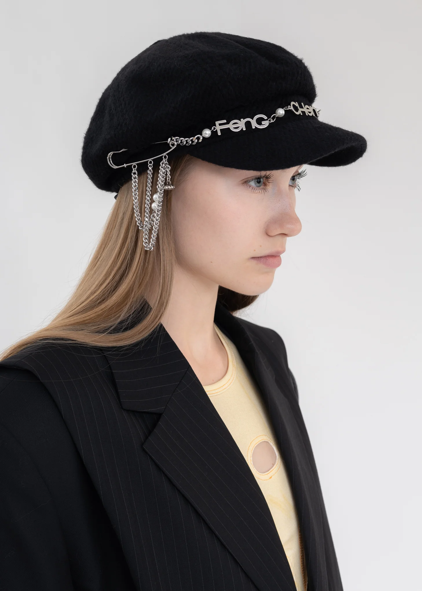 Black Metal Embellishment Beret - Image 2