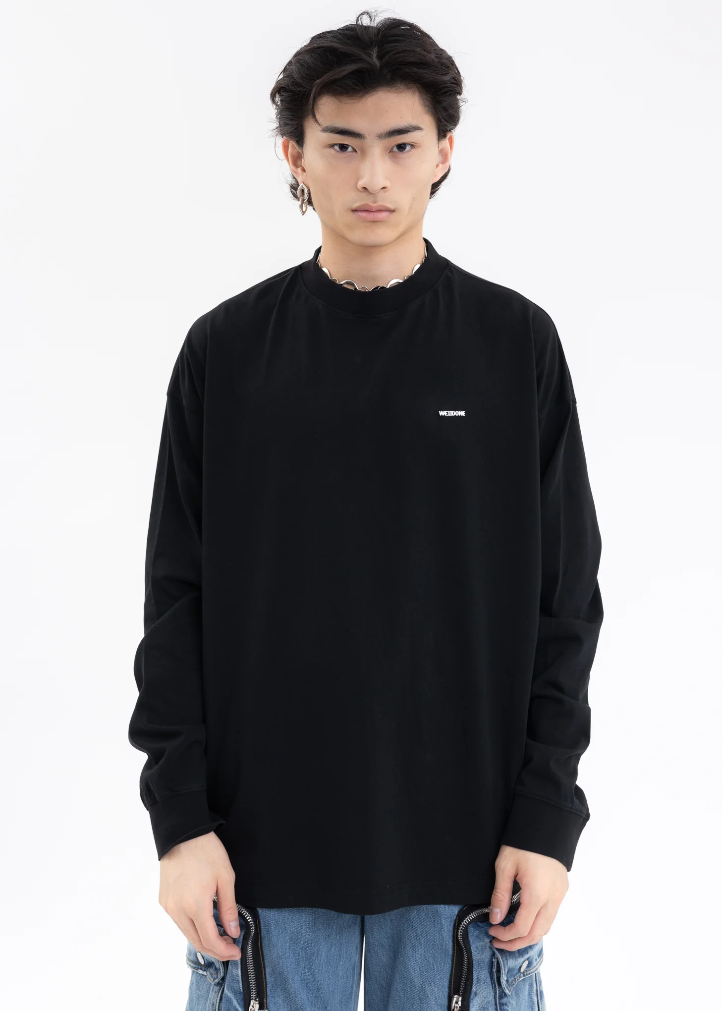 BLACK METAL LOGO LONG-SLEEVED T-SHIRT