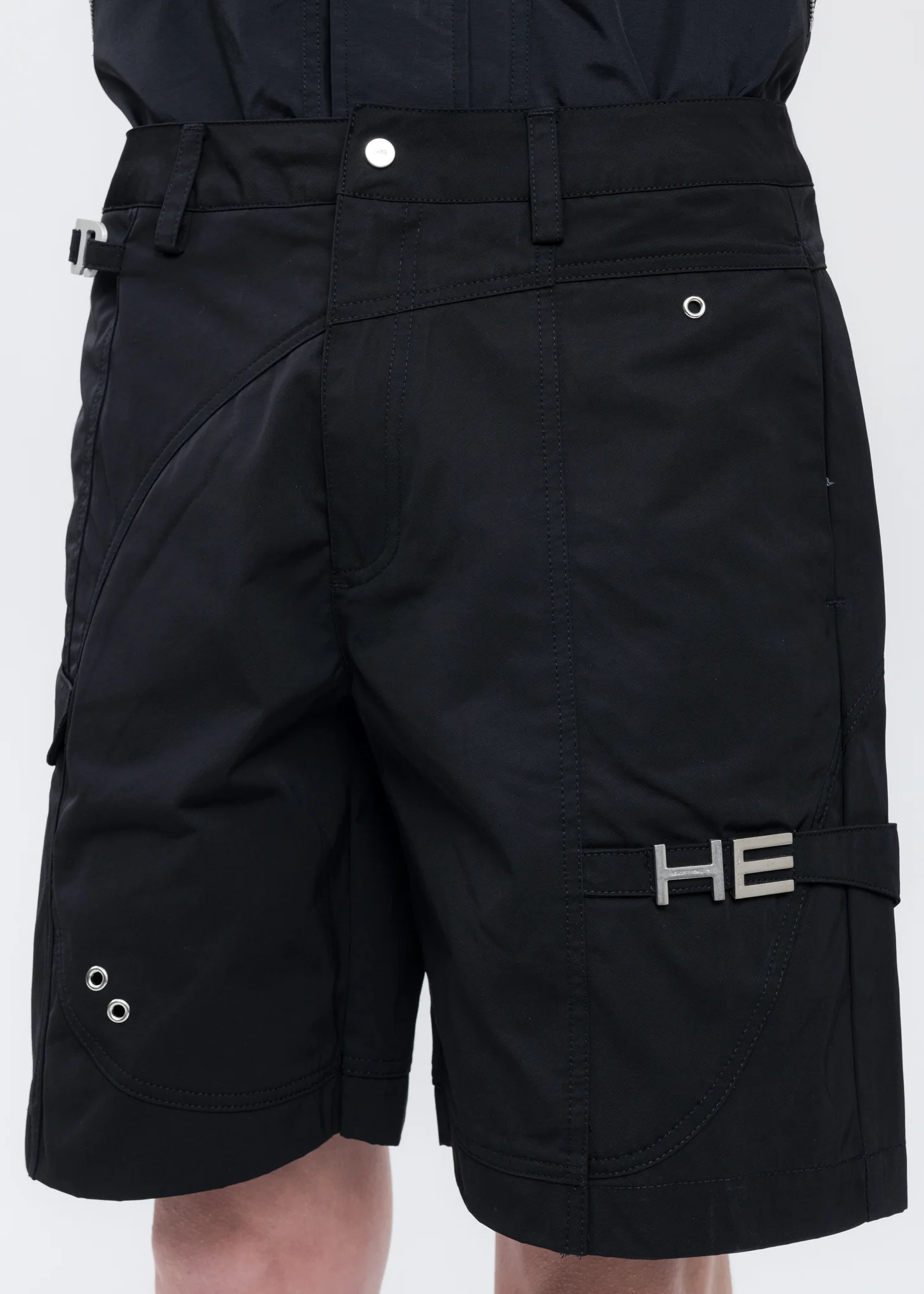 Black MINIMAL TWILL CARGO Shorts - Image 4