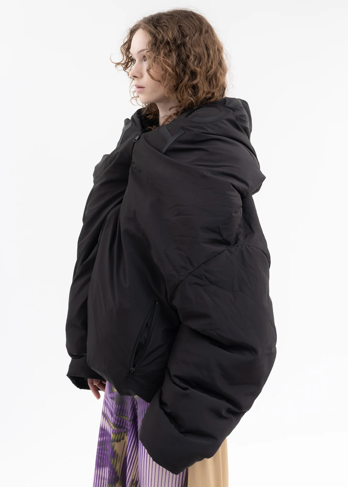 BLACK MONSTER PUFFER JACKET - Image 5