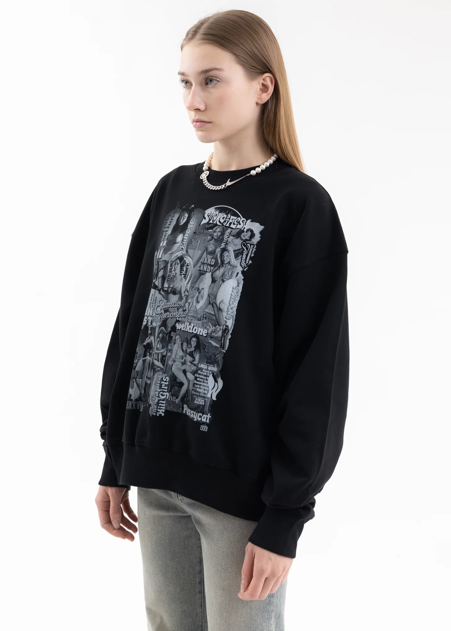 BLACK MOVIE COLLAGE SWEATSHIRT - Image 3