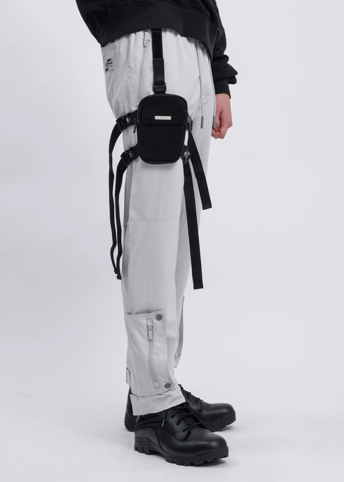 Black “MTRO” Confidential Leg Pouch
