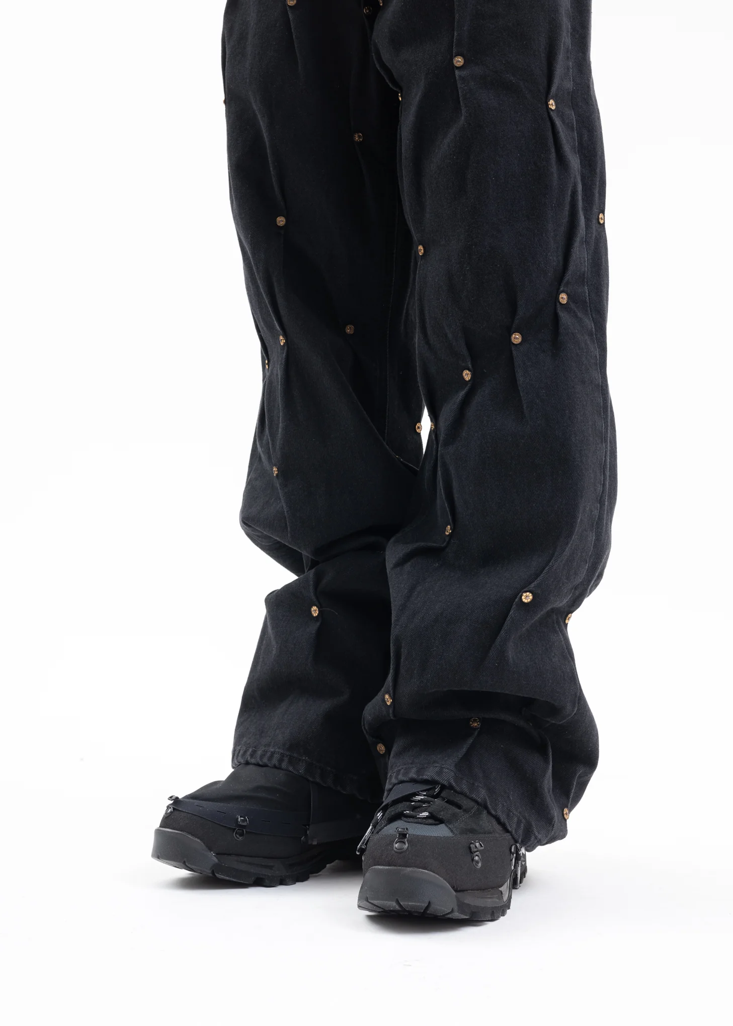 BLACK MULTI RIVET DENIM PANTS - Image 5