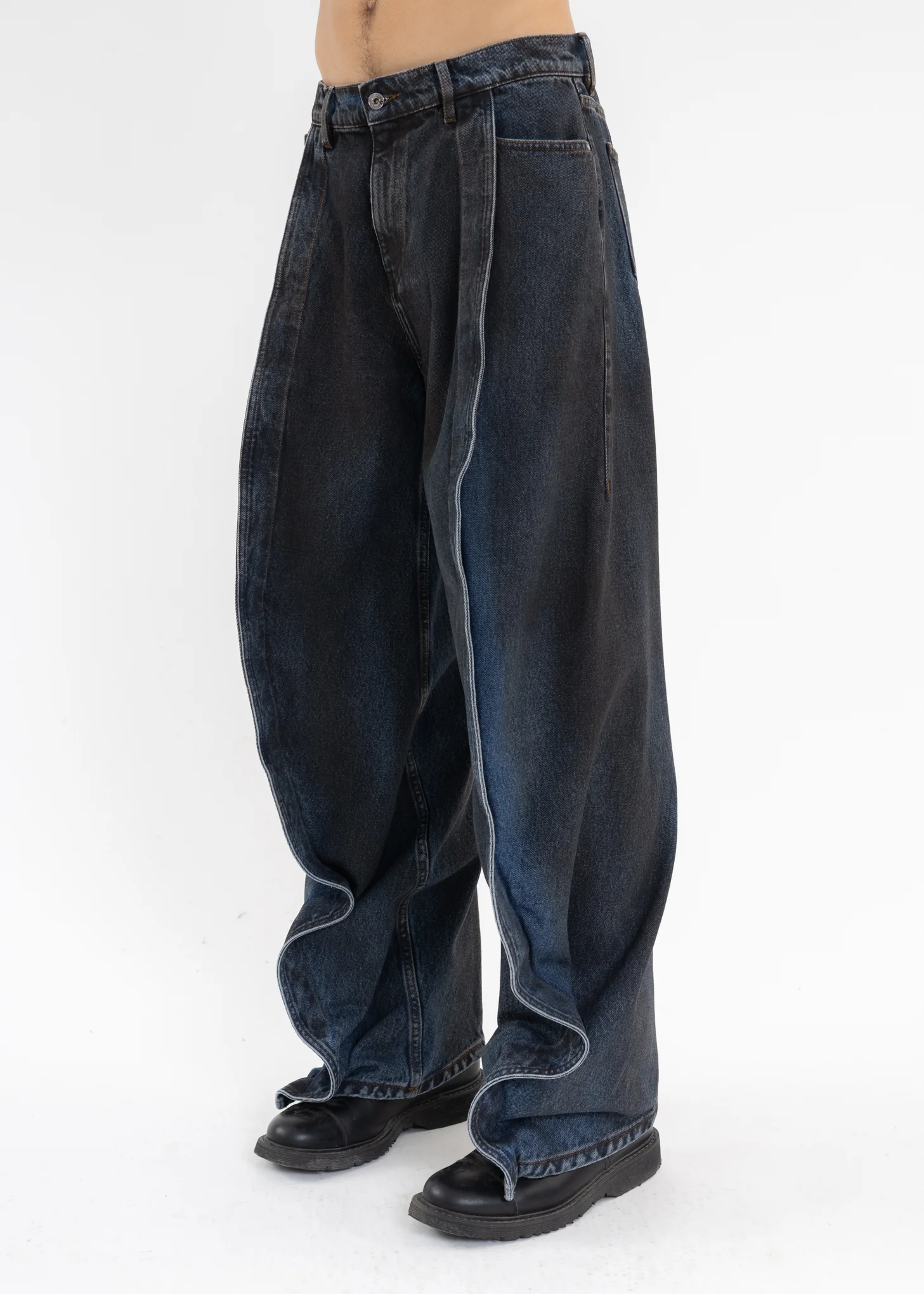 BLACK / NAVY BANANA JEANS