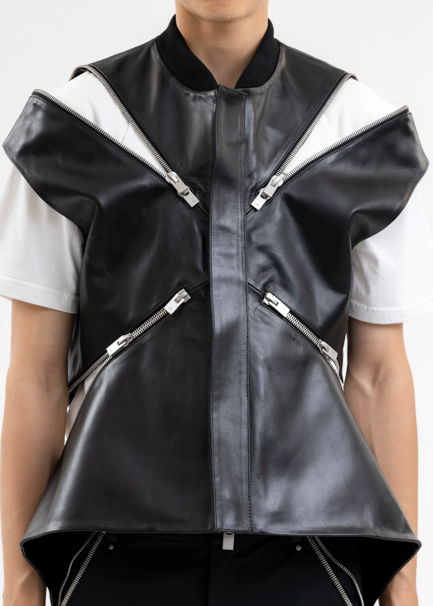 BLACK NEBULE LEATHER VEST - Image 2