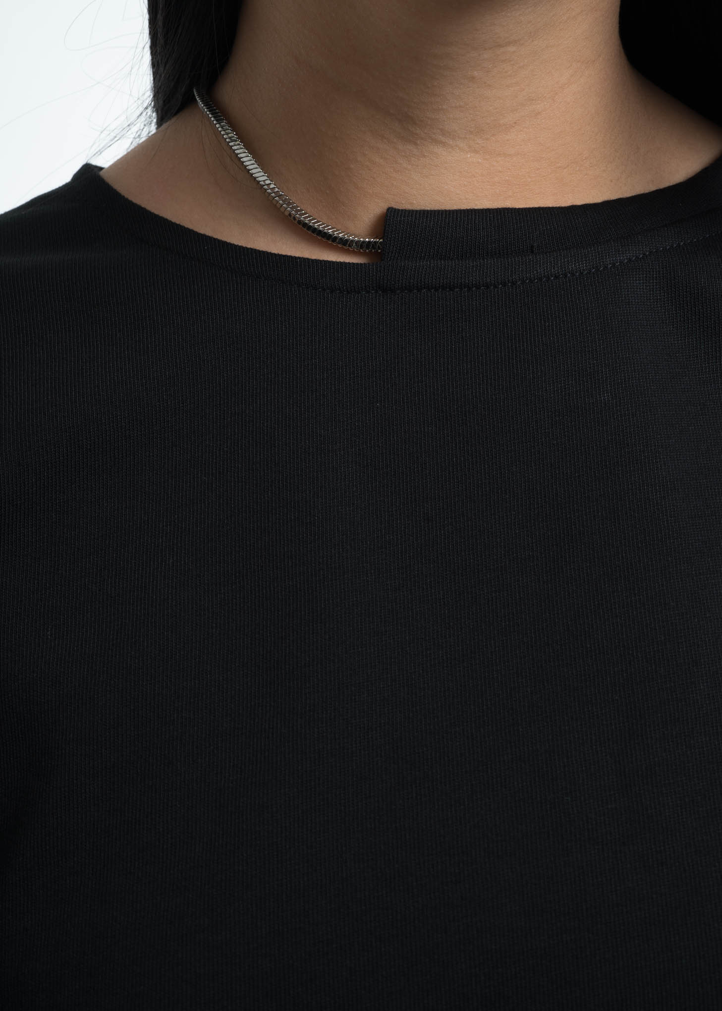 Black Necklace Crewneck - Image 2