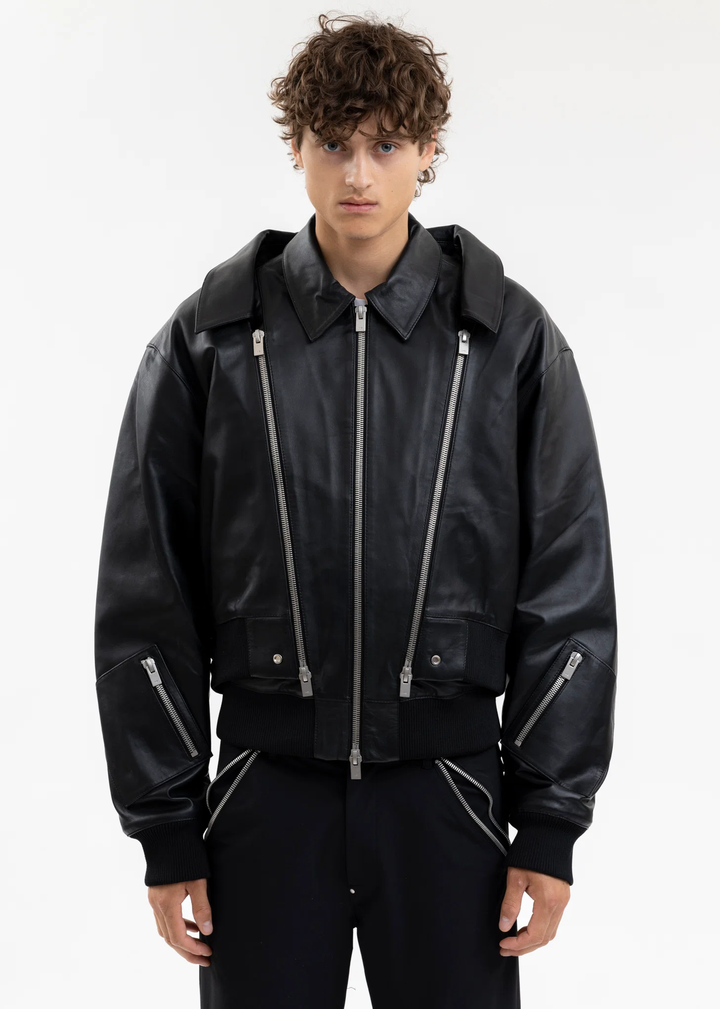 BLACK NIVEOUS LEATHER JACKET