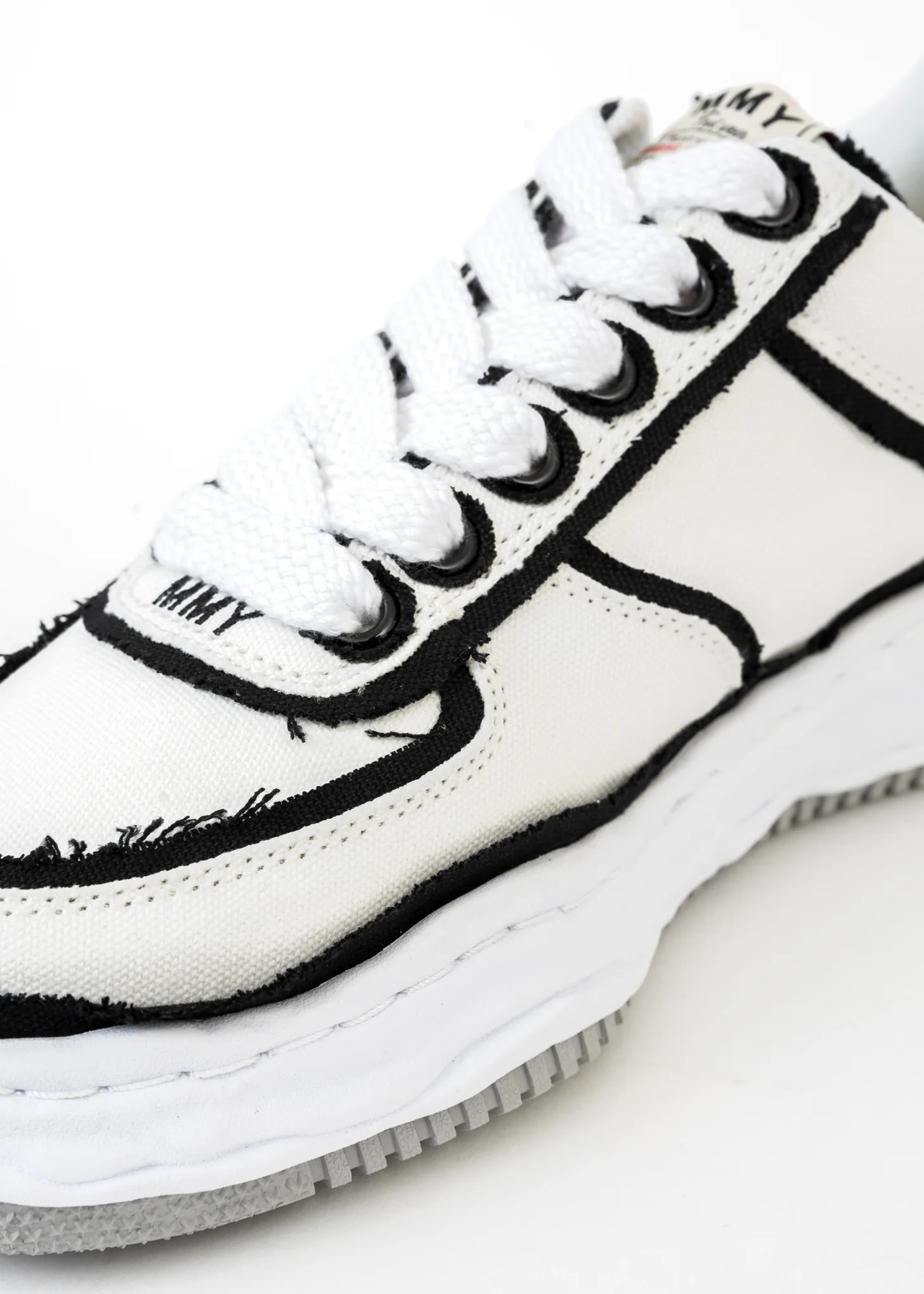 White OG Sole Overhanging Canvas Low-Top Sneaker (WAYNE LOW) - Image 8