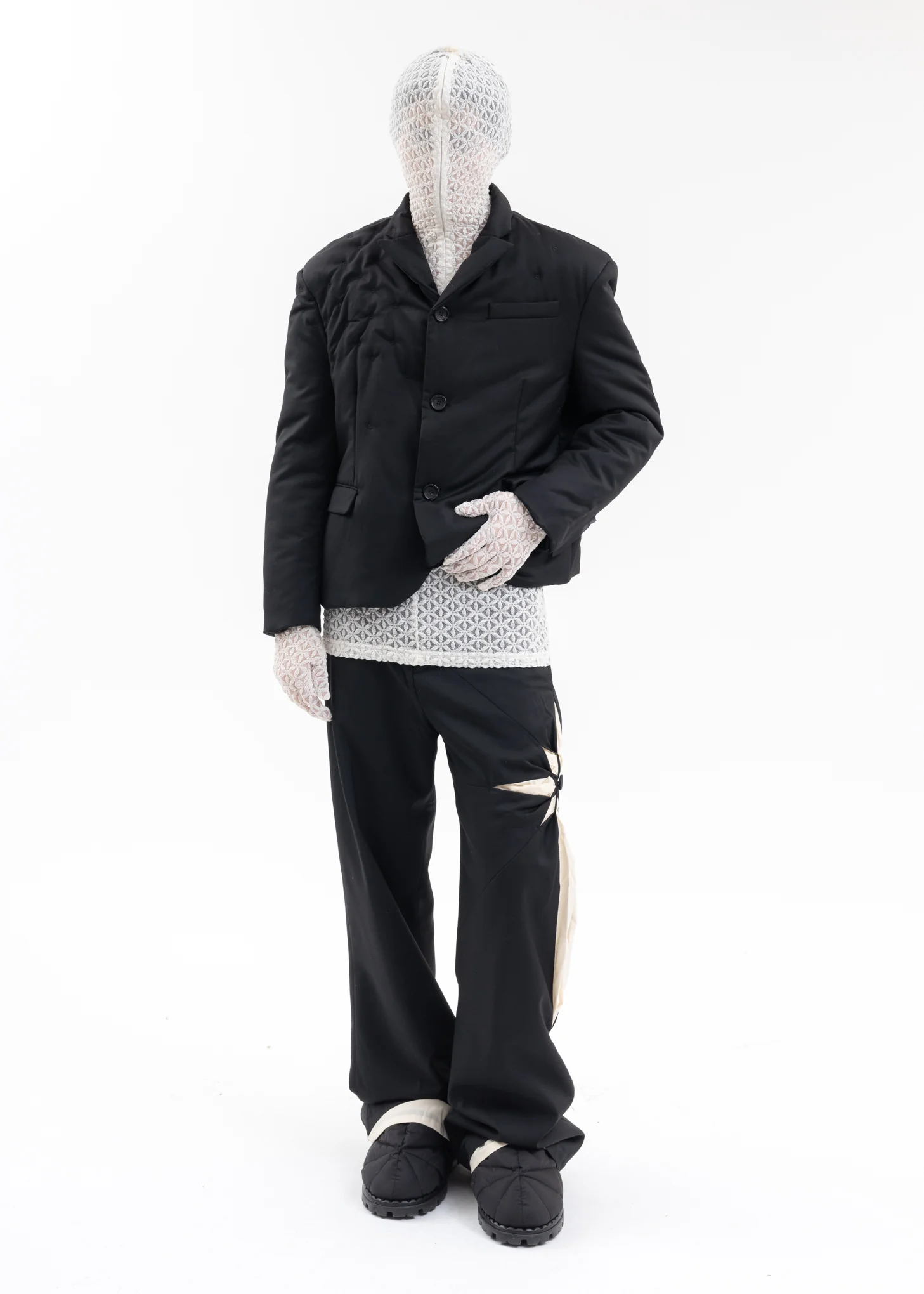 BLACK ORIGAMI FLOWER PANTS - Image 7